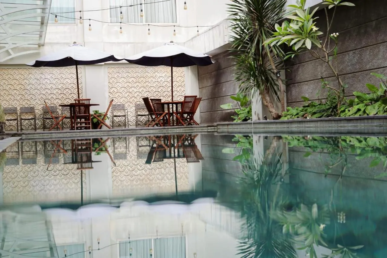 Swimming Pool in Megaland Hotel Solo
