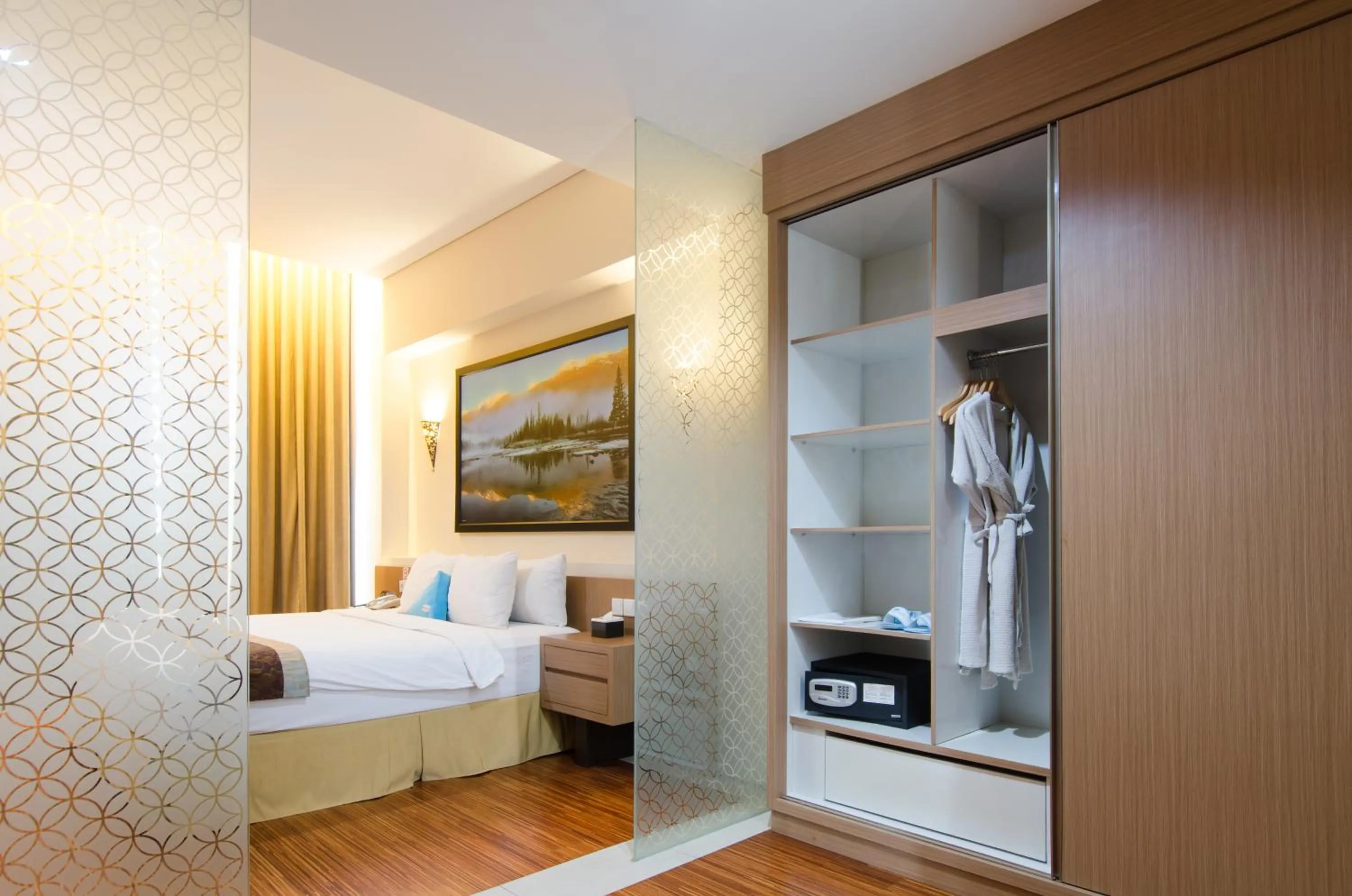 Photo of the whole room in Megaland Hotel Solo