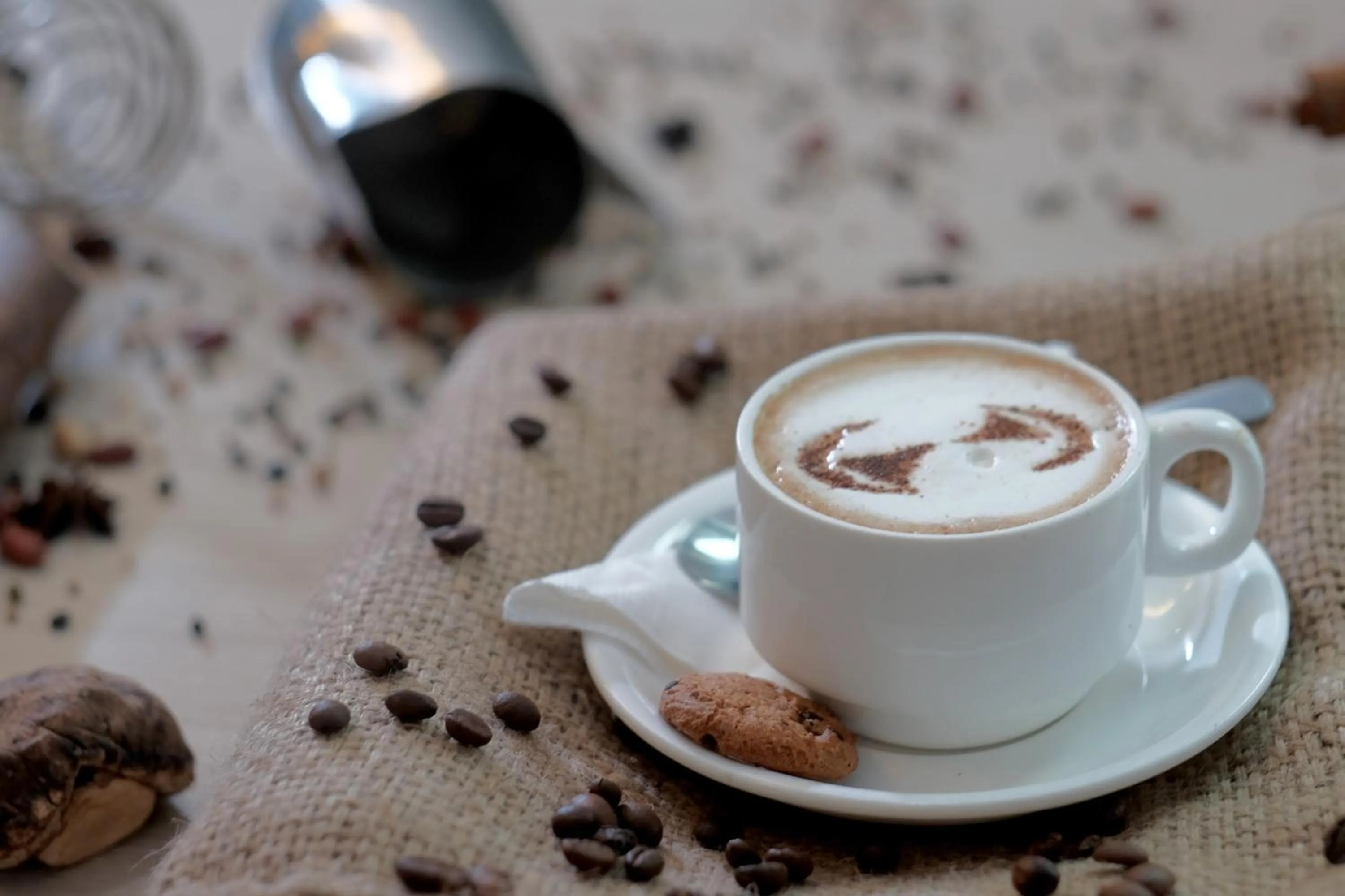 Coffee/tea facilities in Megaland Hotel Solo