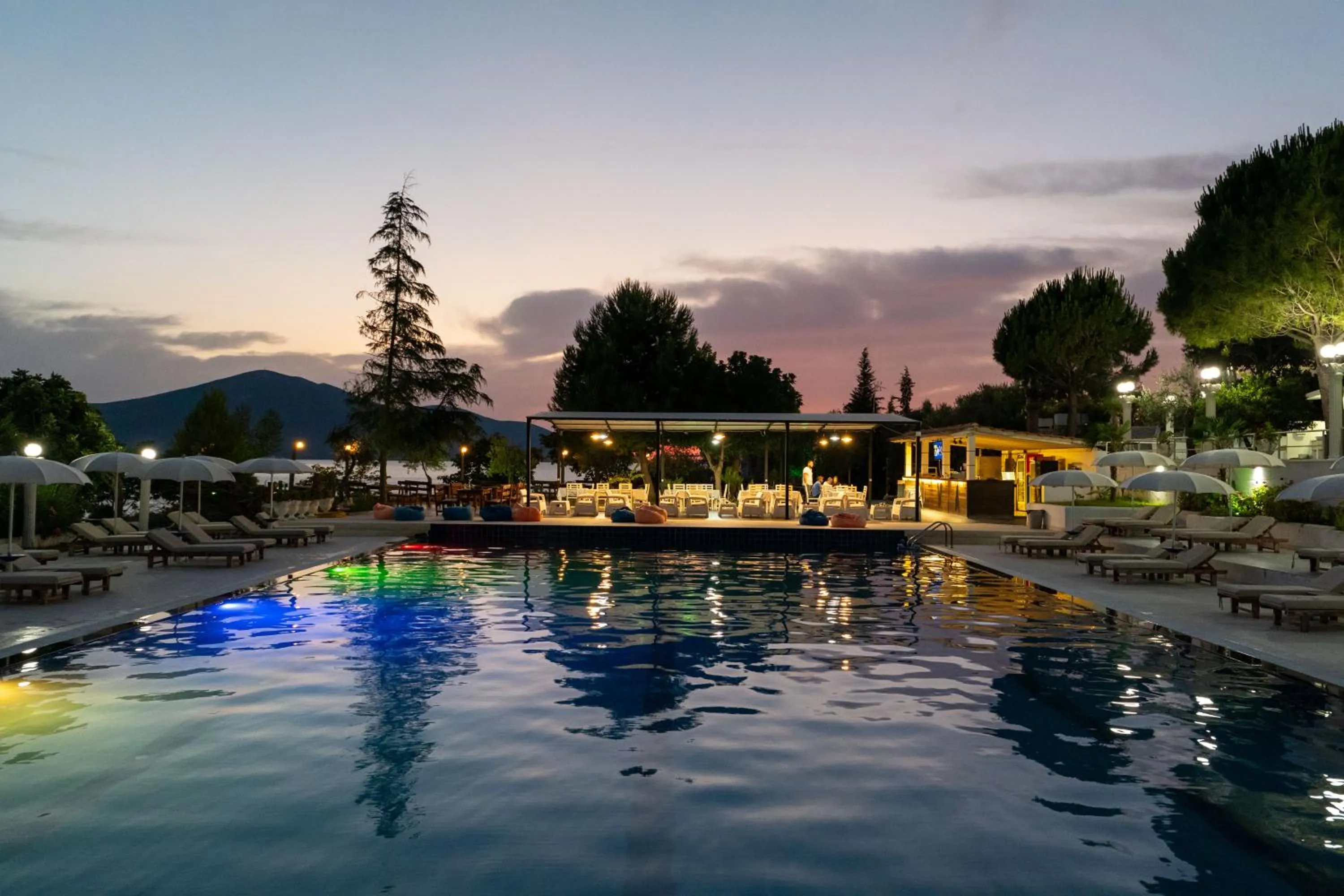 Night in Edva Resort