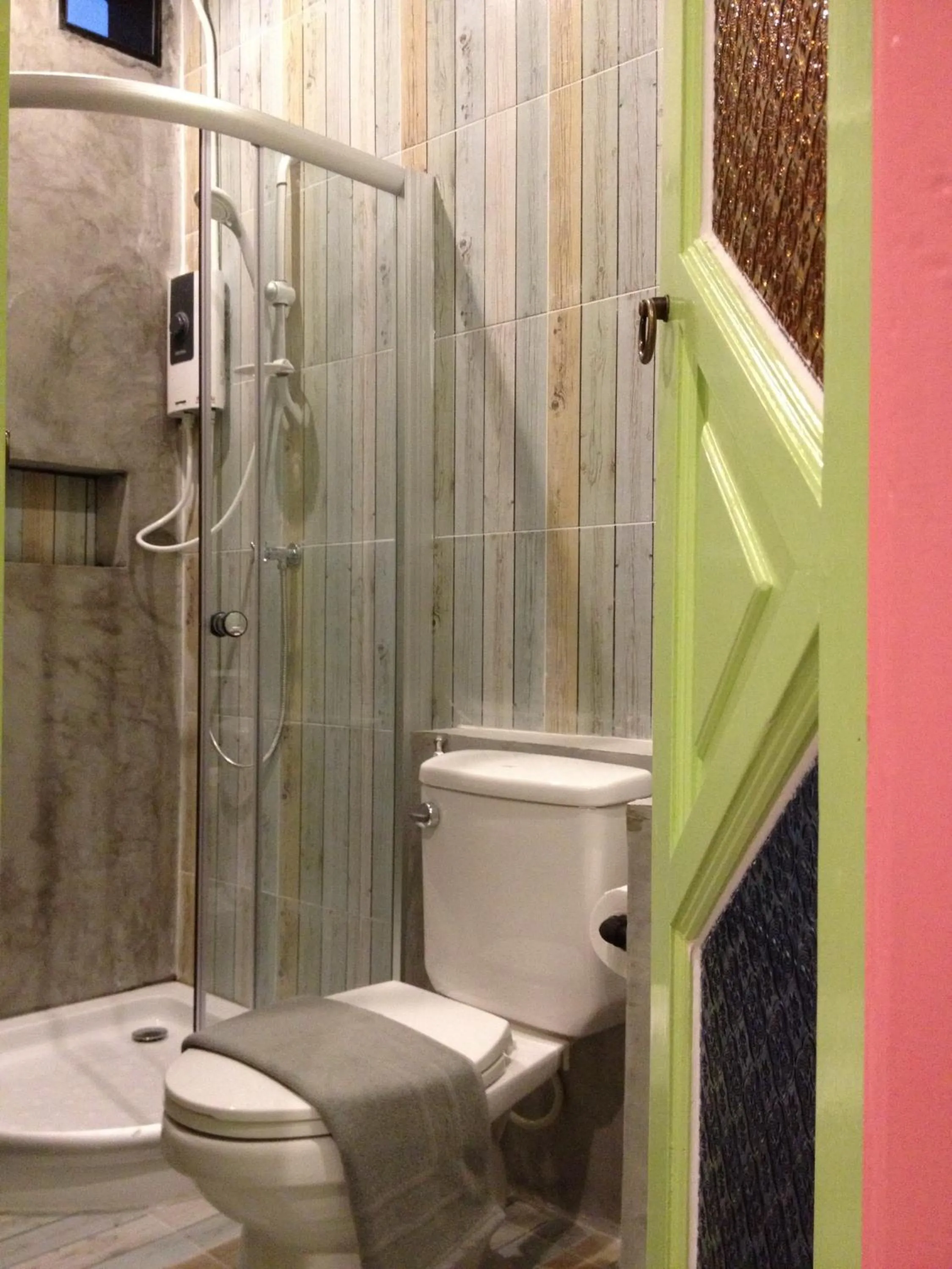 Bathroom in De Sea Almond