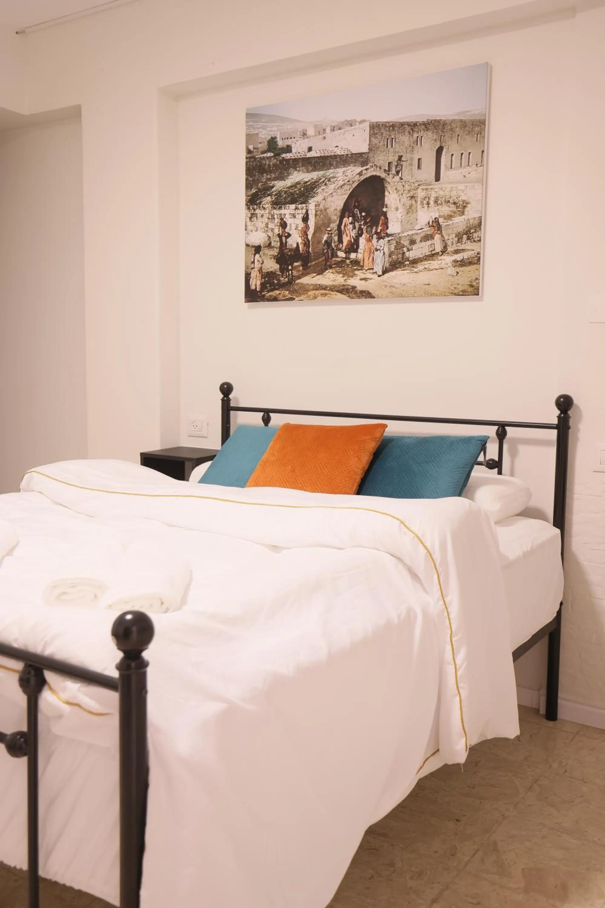 Double Room in Mary's Well Apartments