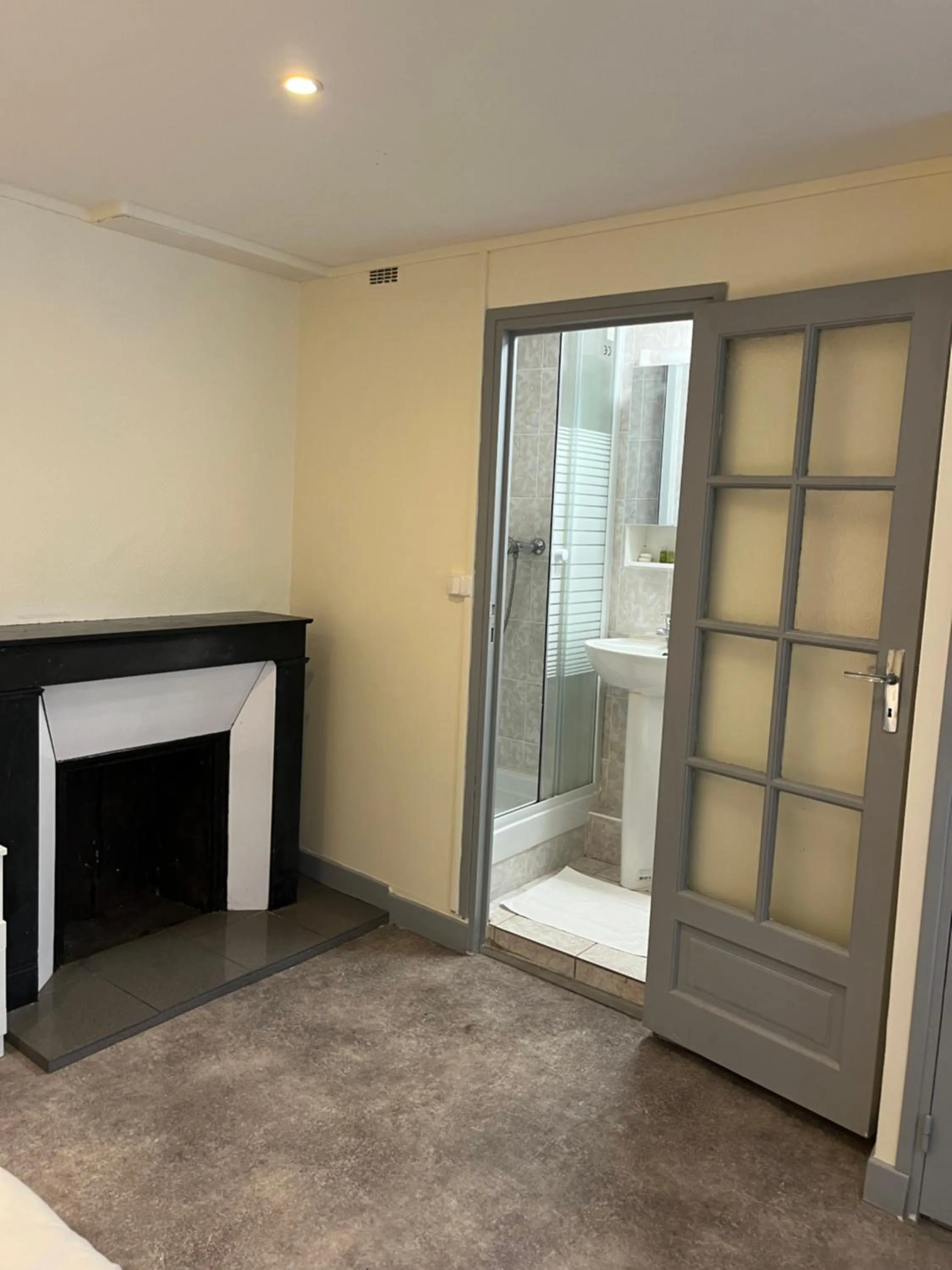 Bathroom in L’ESPERANCE