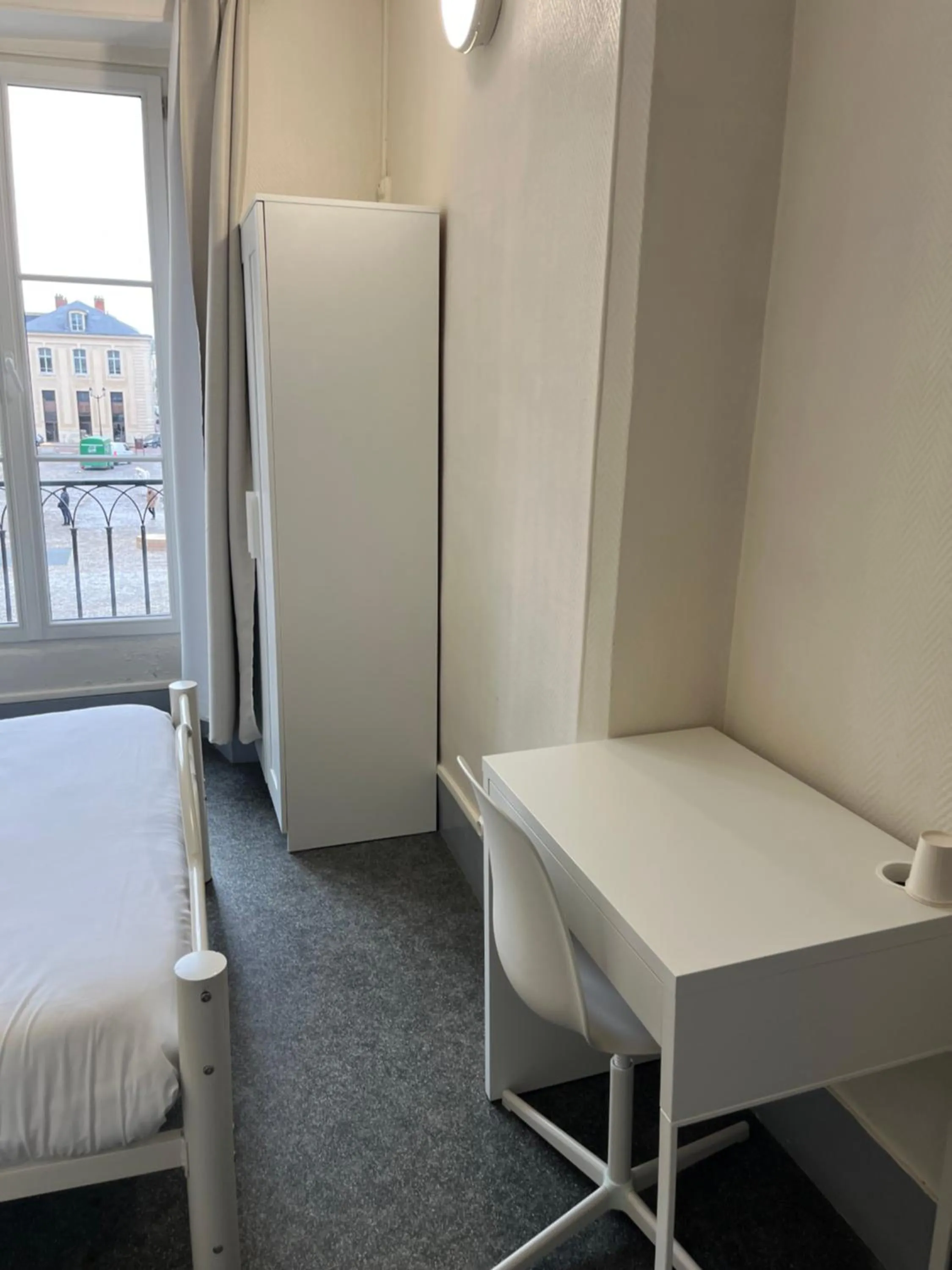 Photo of the whole room in L’ESPERANCE