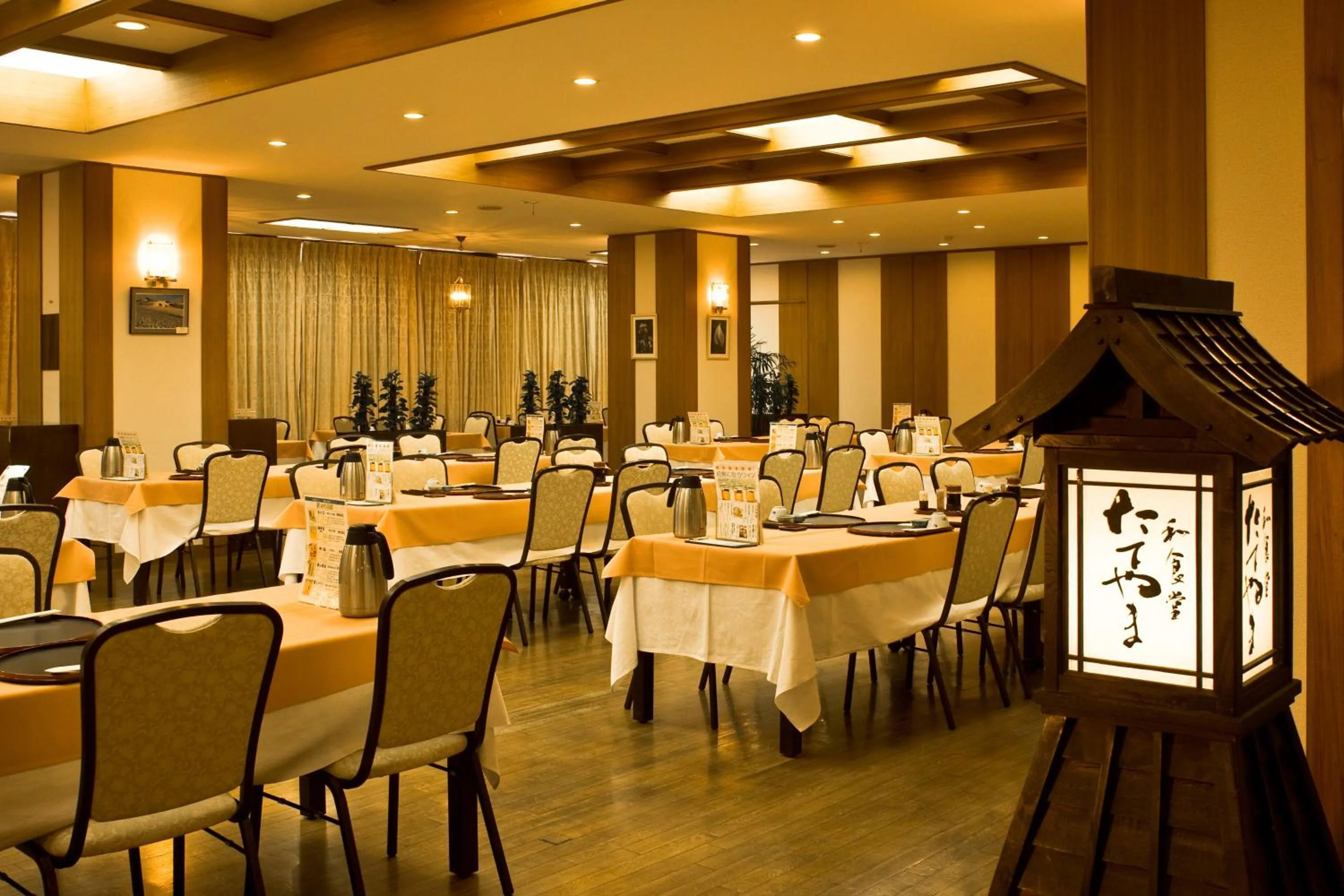 Restaurant/places to eat in Hotel Tateyama