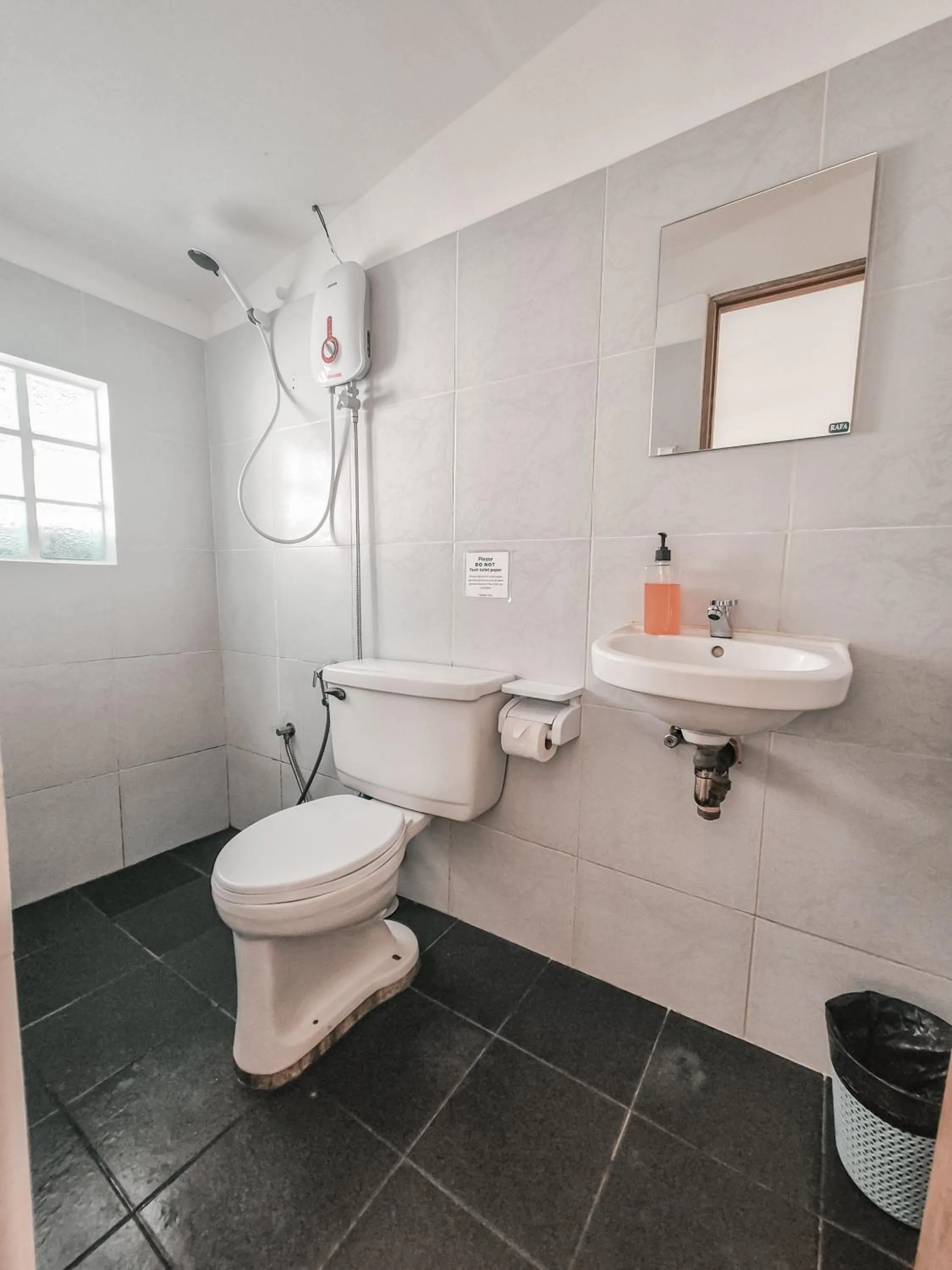 Bathroom in 148 Guesthouse and Resort