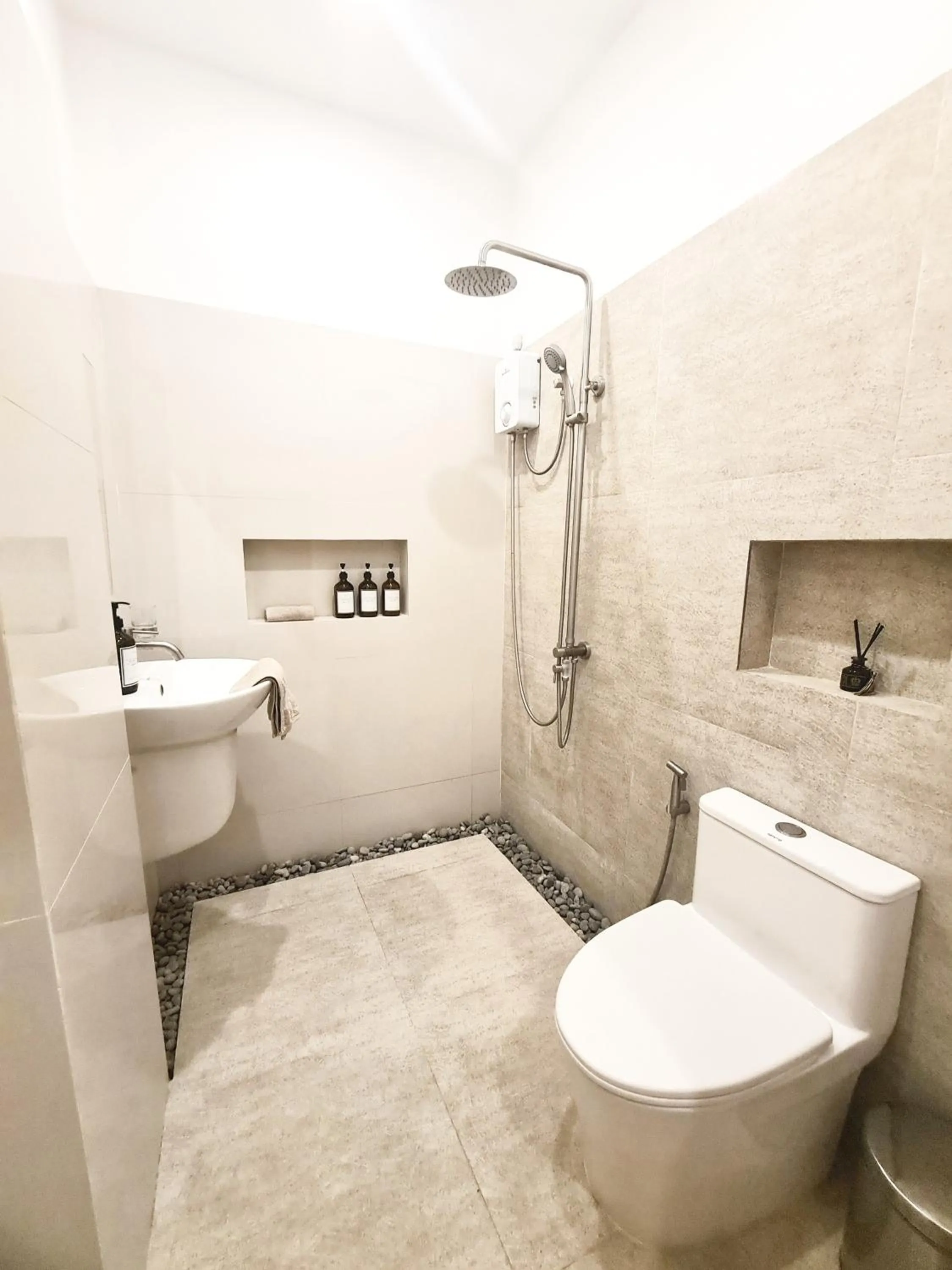 Shower in 148 Guesthouse and Resort