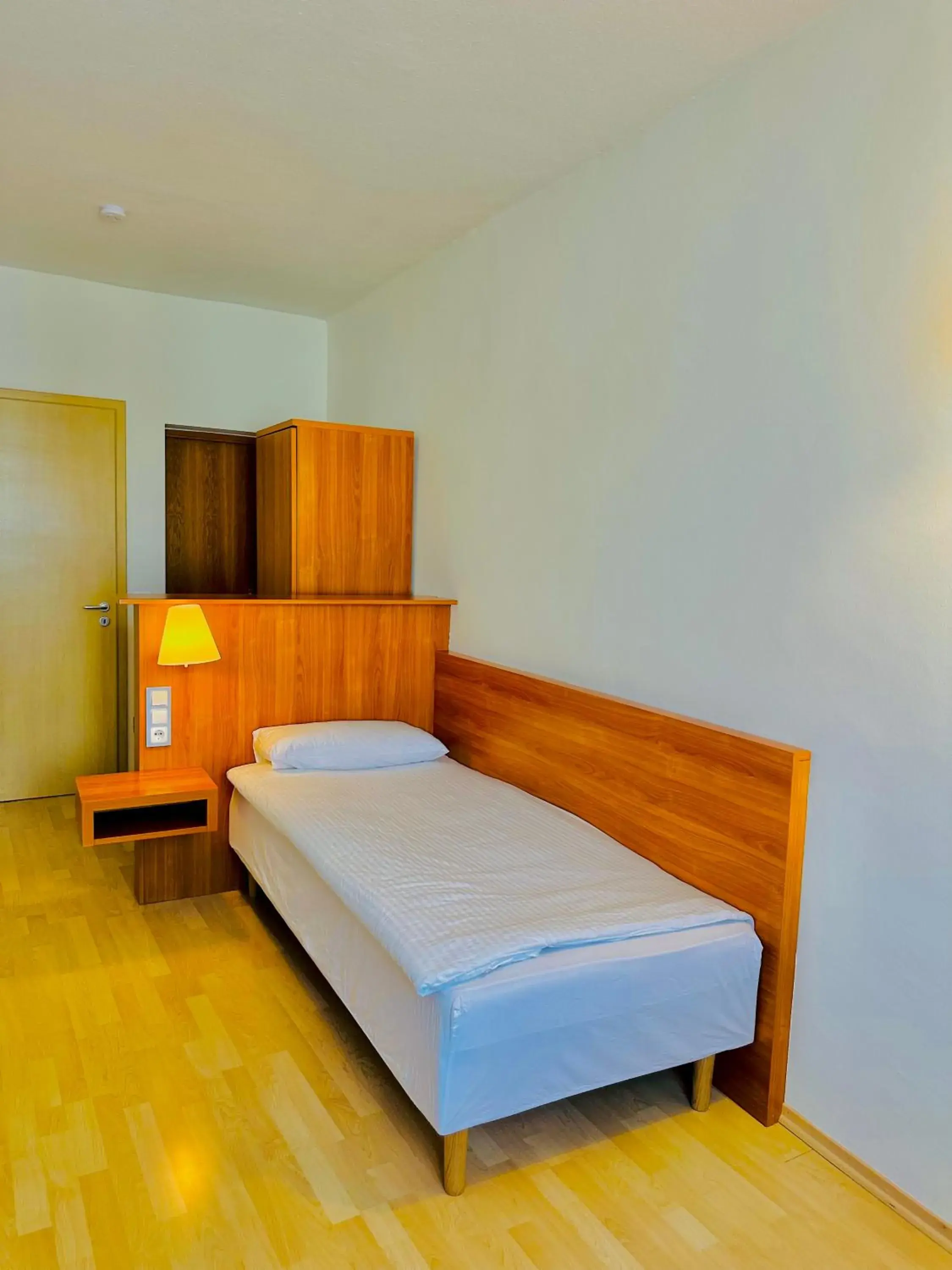 Single Room with Bathroom in Pilstinger Hof Single Room with Bathroom in Pilstinger Hof