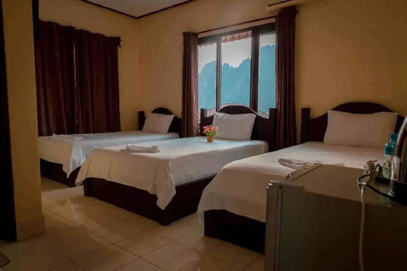 Photo of the whole room, Bed in DokPhut Guesthouse