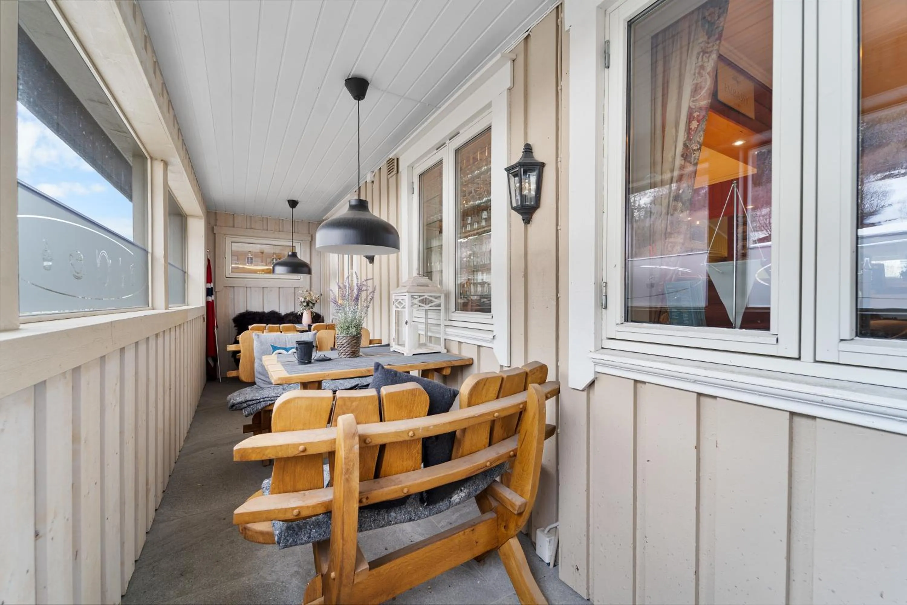 Lyngseidet Gjestegård AS