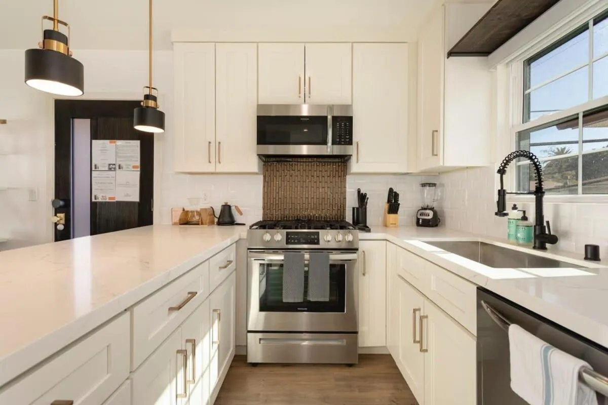 Downtown Culver City New Designer Lux 1 Bedroom