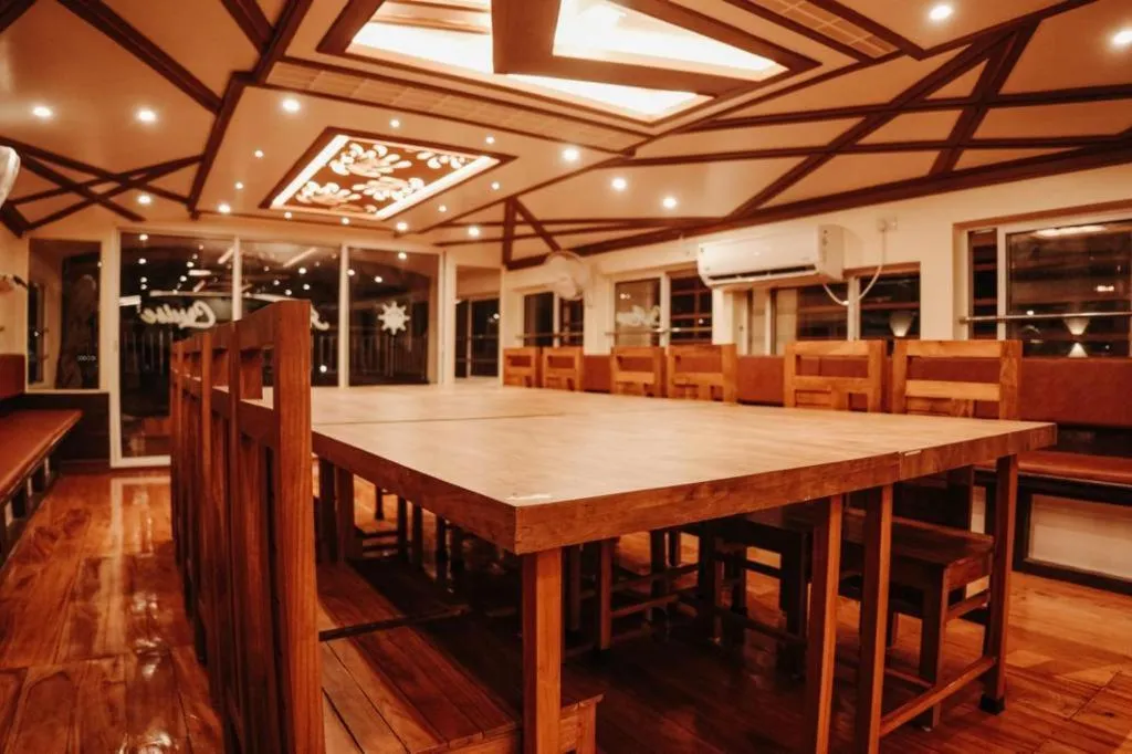 Restaurant/places to eat in Venice Premium Houseboats Alleppey