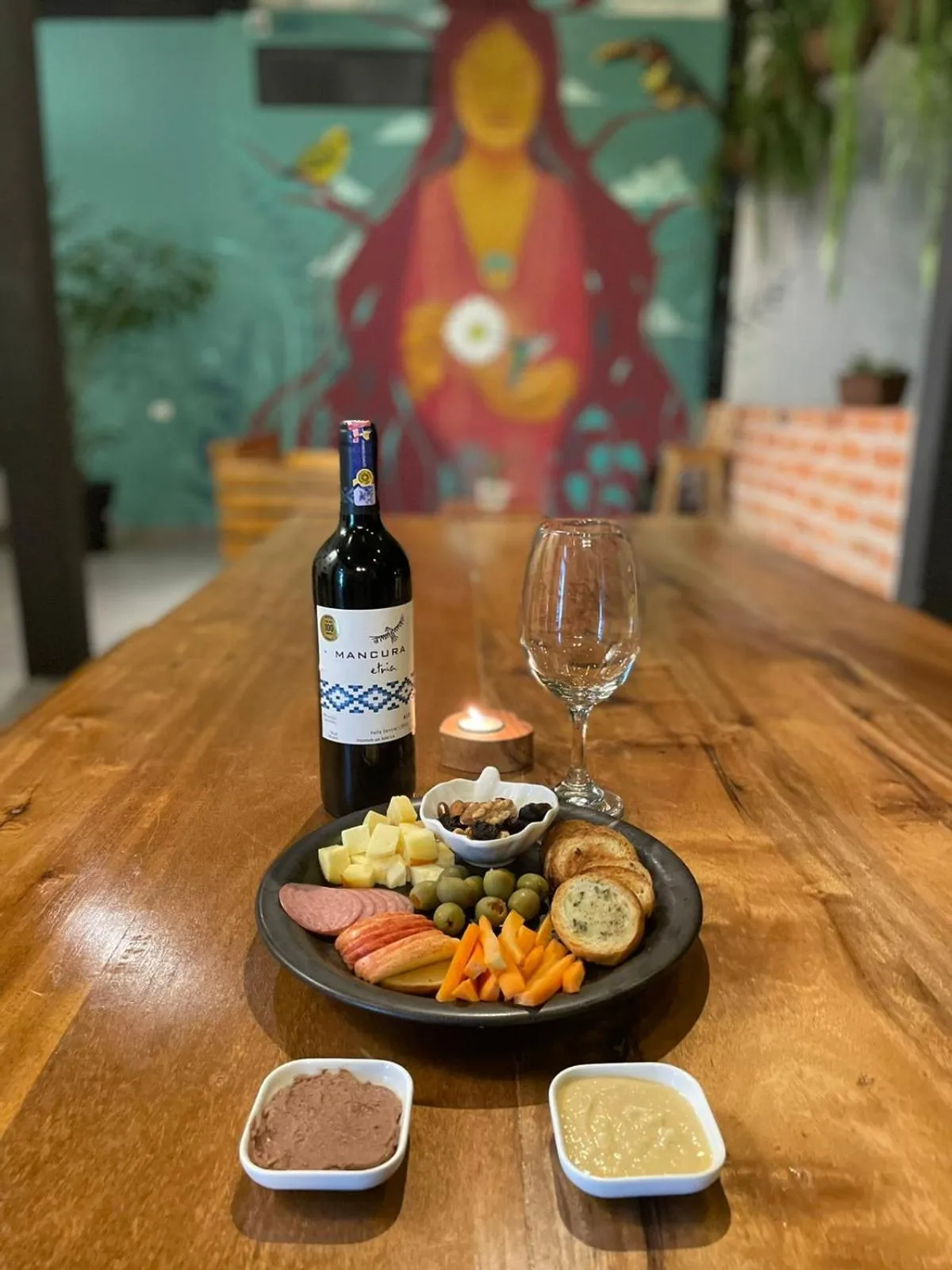 Restaurant/places to eat in Margarit Boutique Hotel