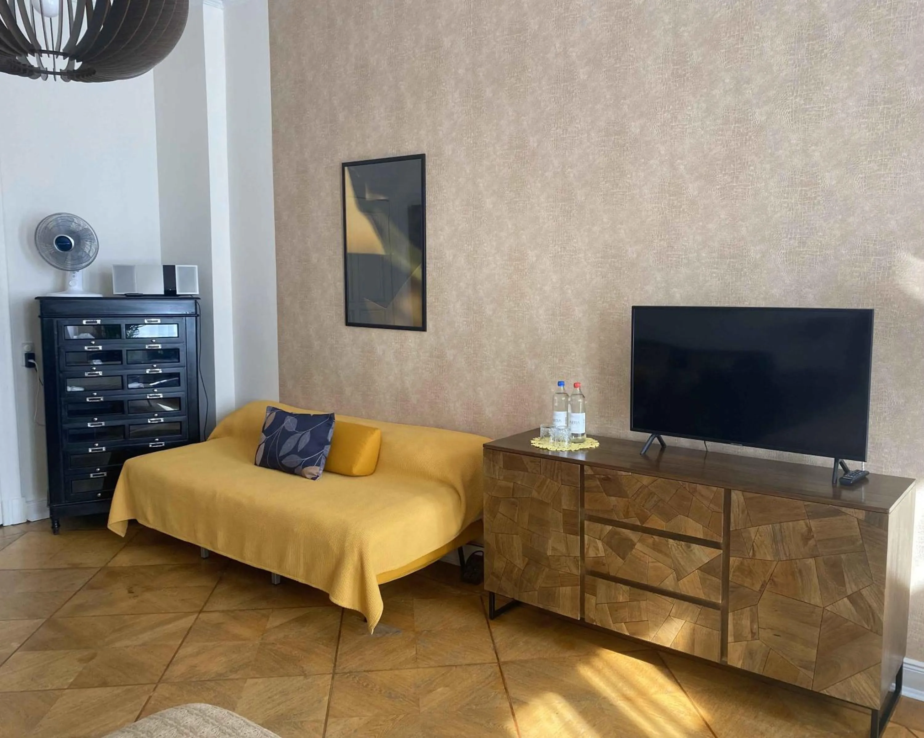 Photo of the whole room in Boutique Hotel Mittendrin Berlin