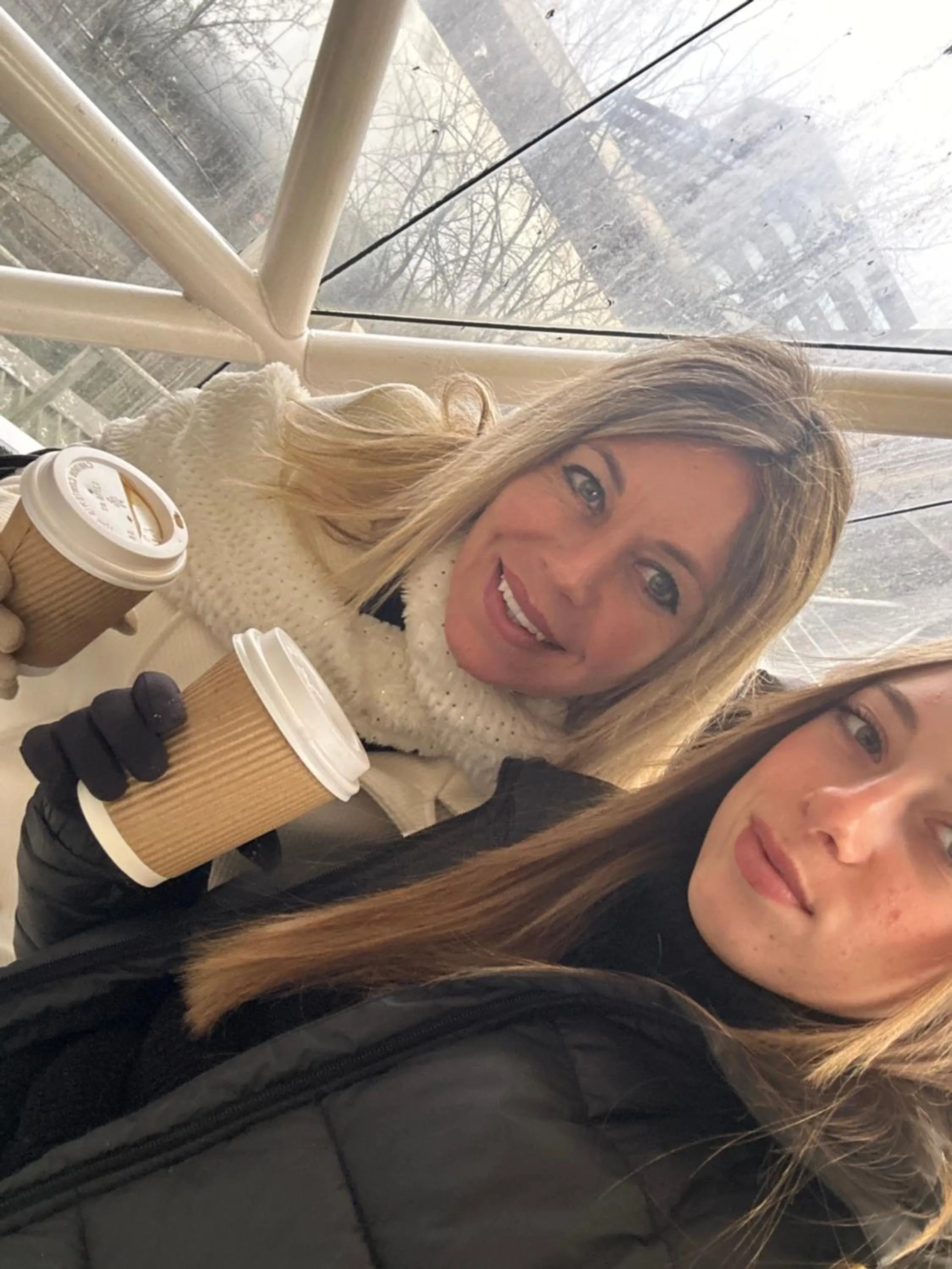 Restaurant/places to eat in Sabrina Airport