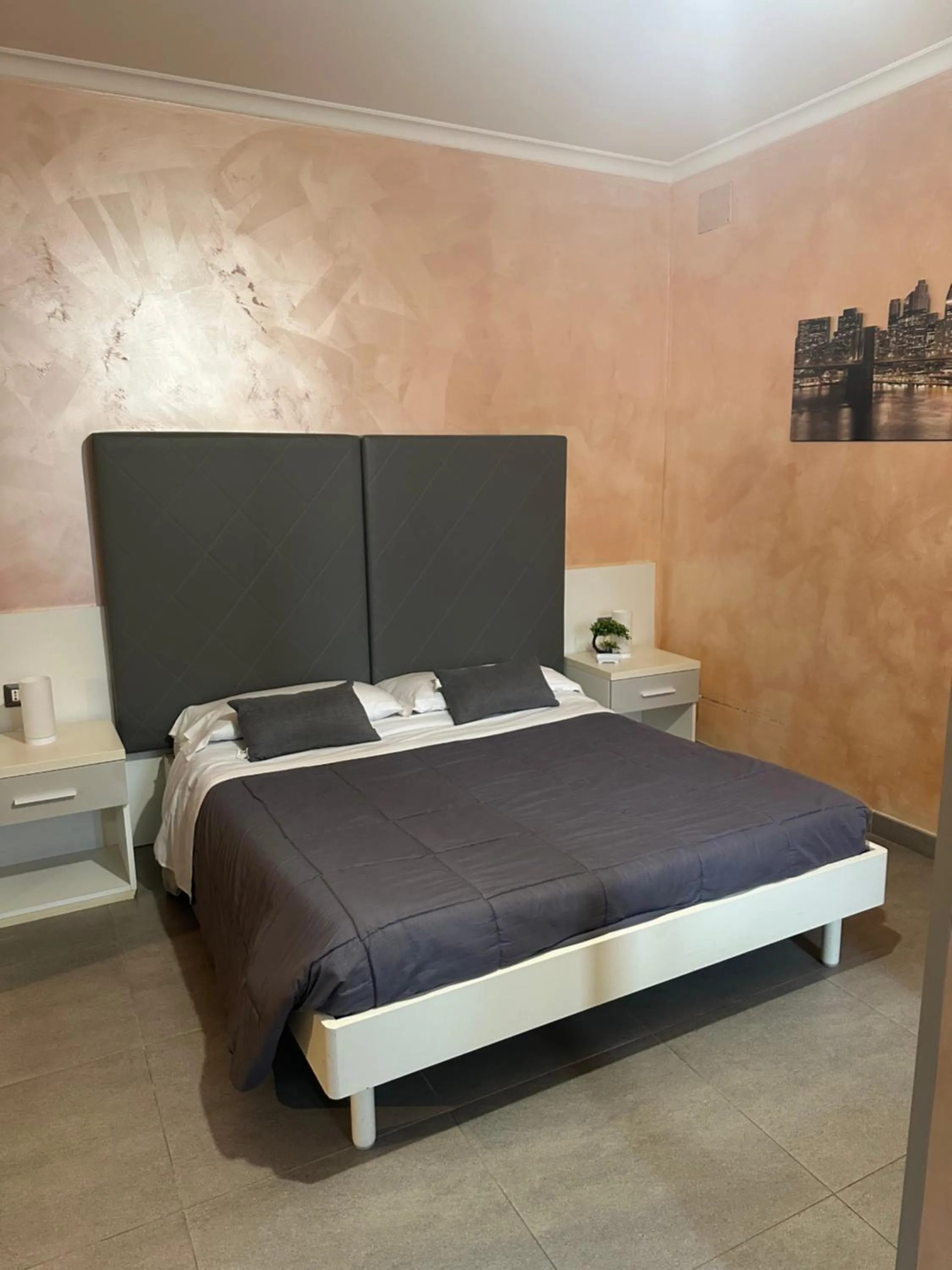 Bedroom, Bed in Sabrina Airport