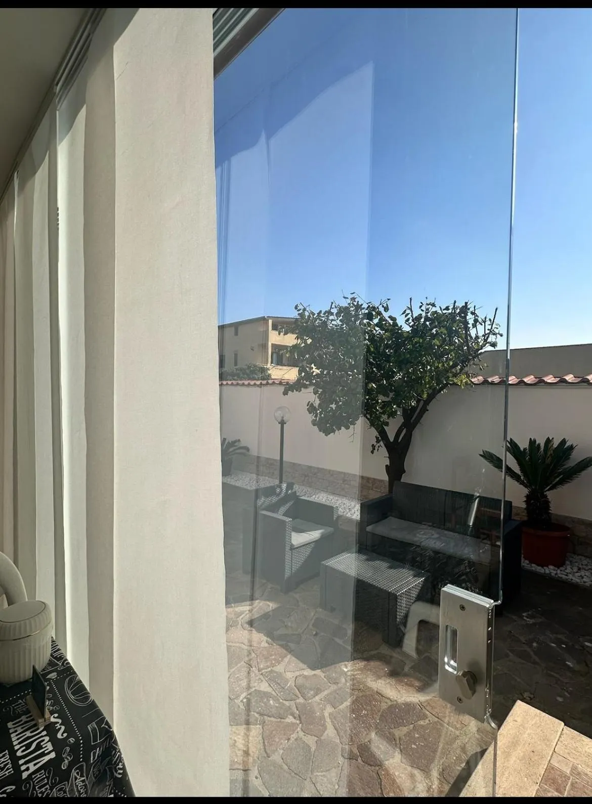 Patio in Sabrina Airport