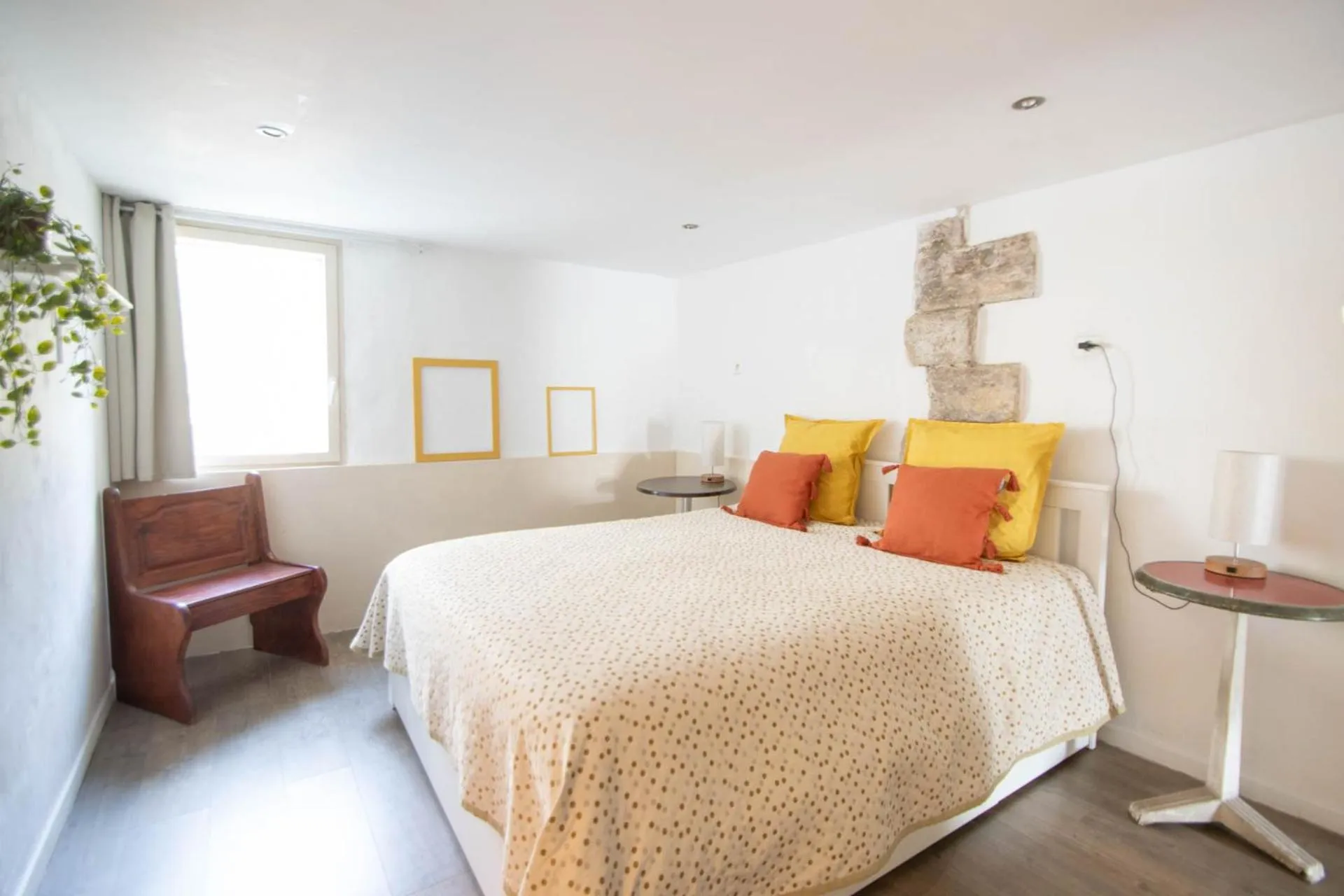 Bedroom, Bed in Appartement Les Cyprès de l’Île