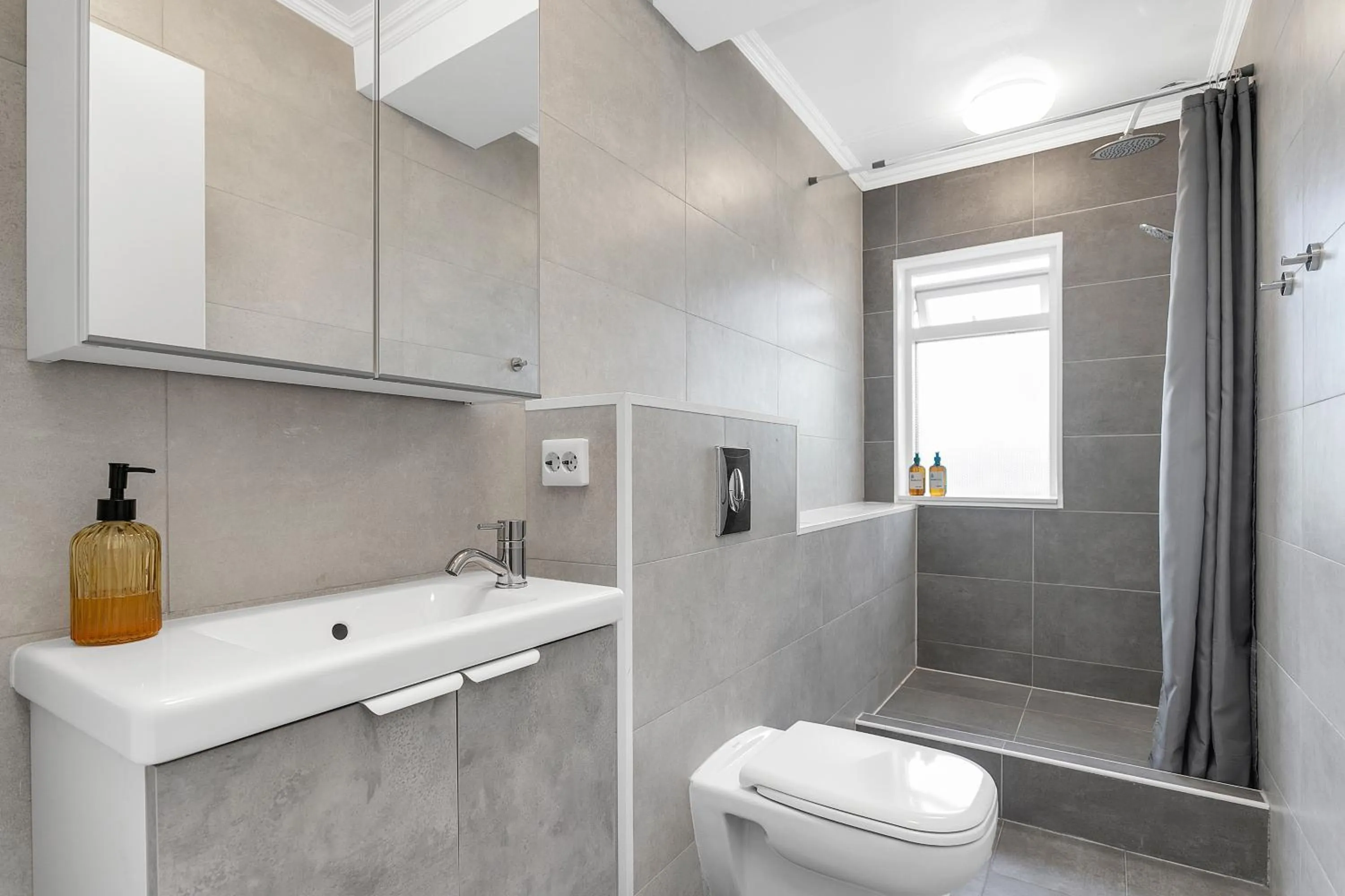 Bathroom in Reykjavík Central Guesthouse