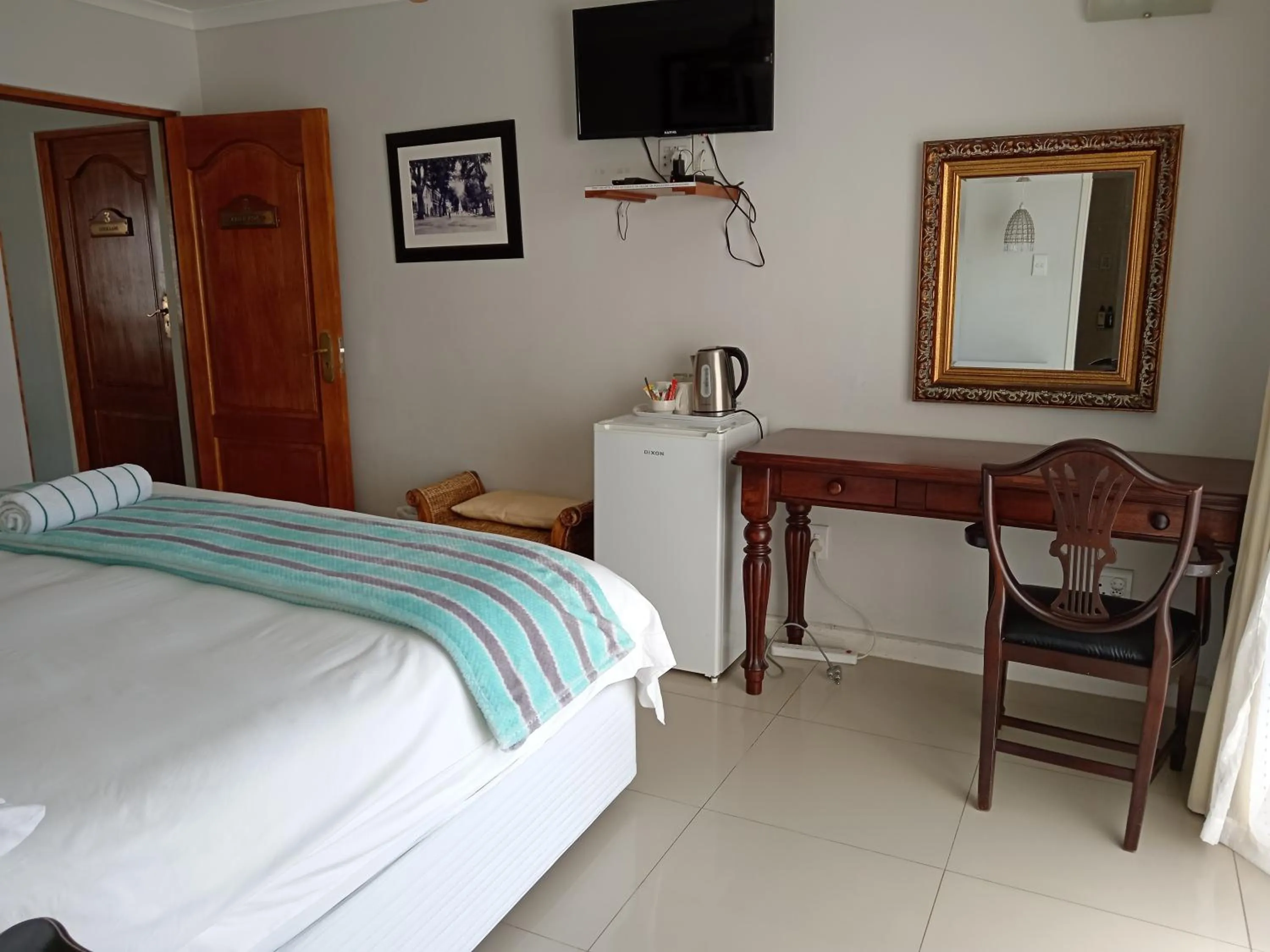 Bed in Blouberg Manor