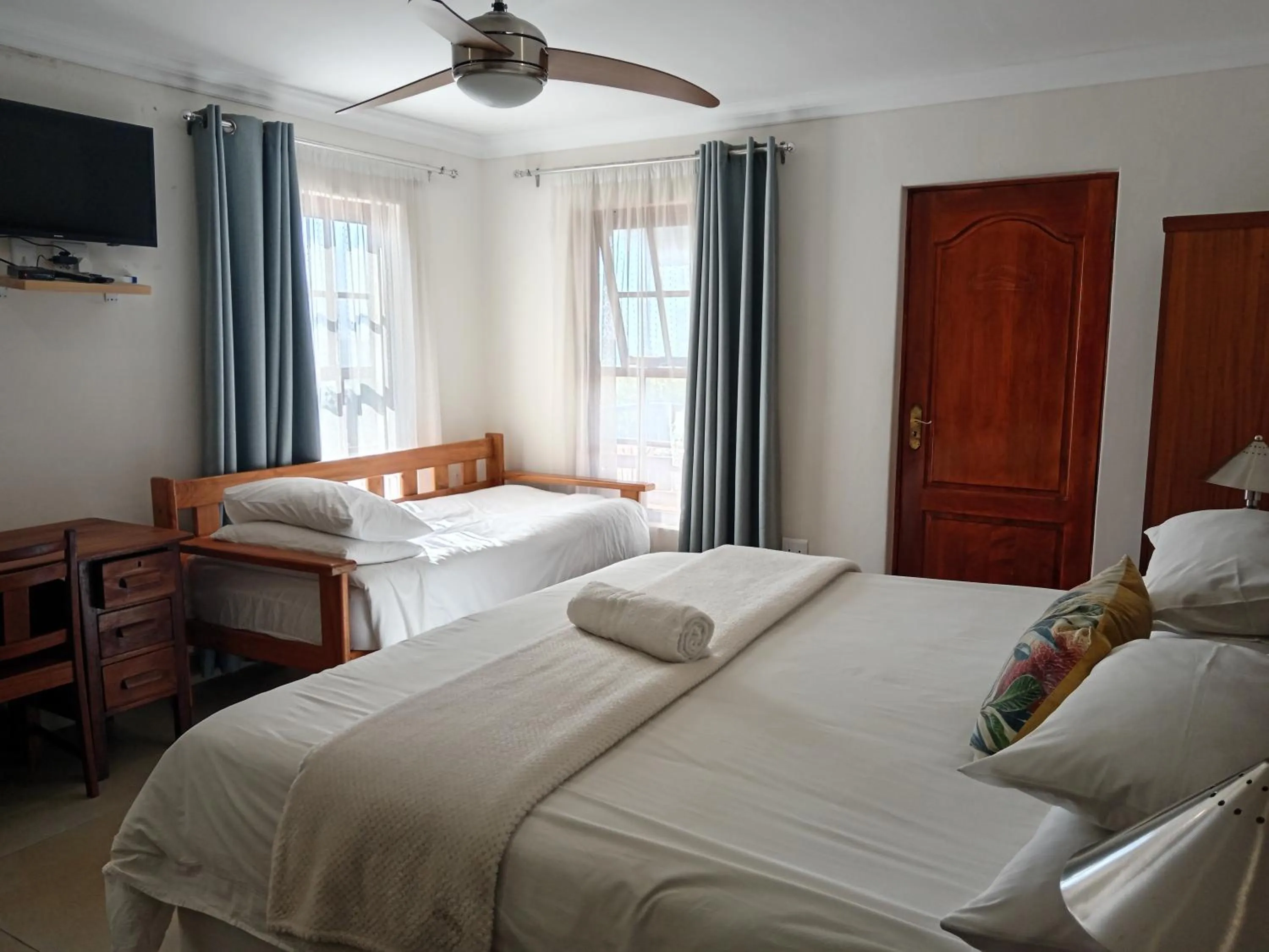 Bed in Blouberg Manor