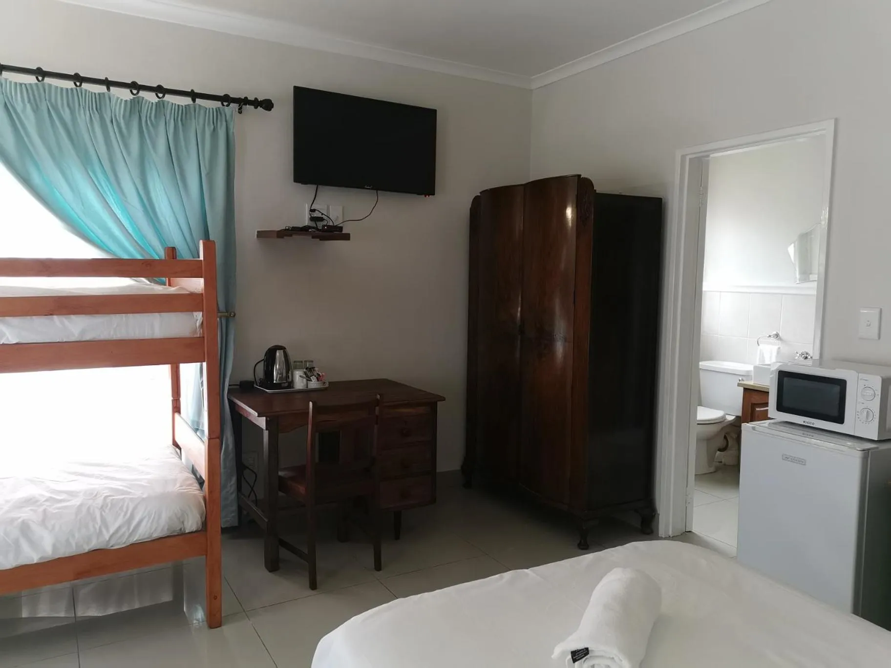 Bed in Blouberg Manor