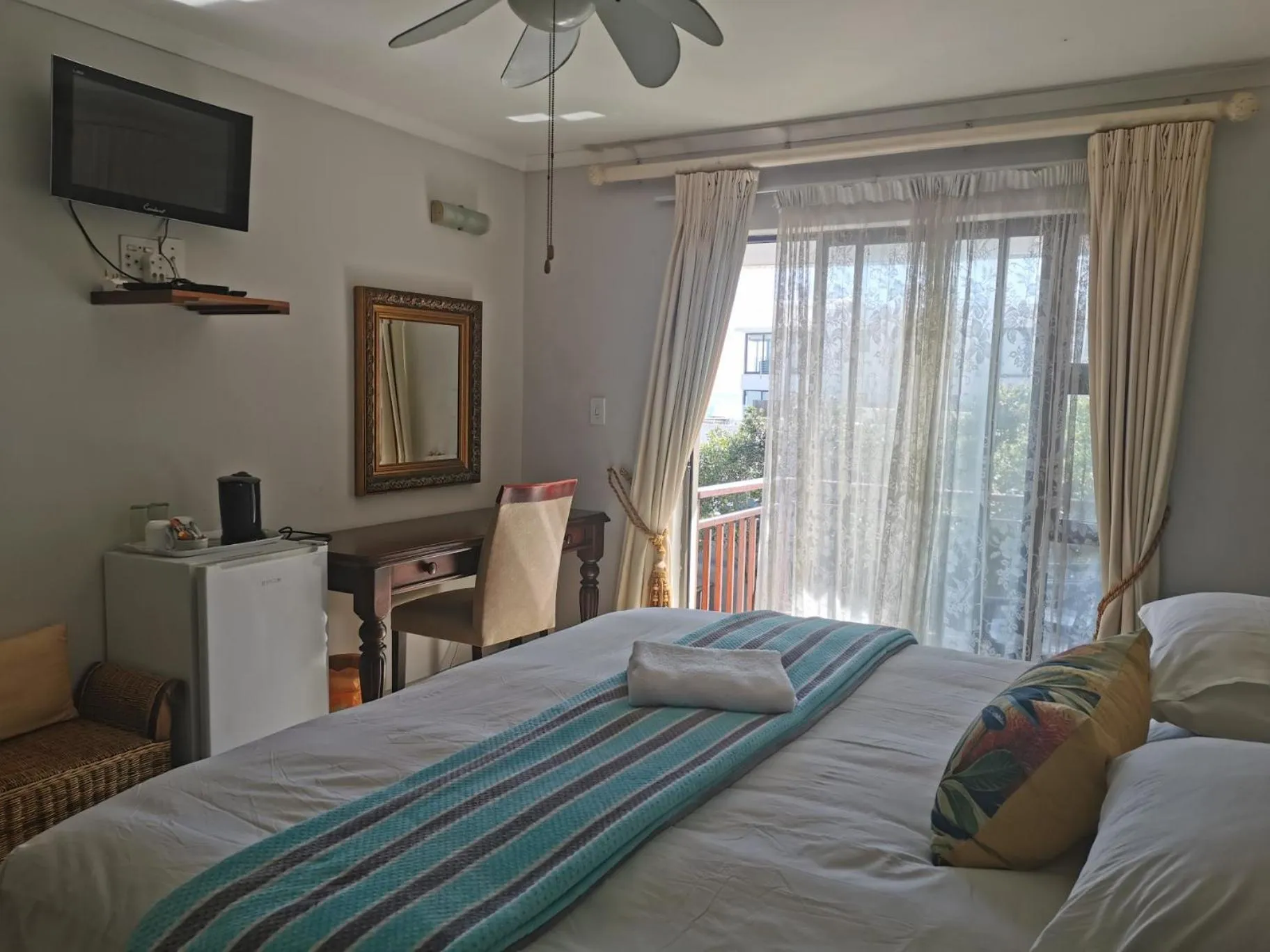 Bed in Blouberg Manor