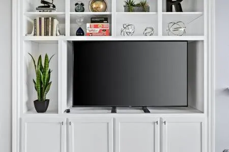 Luxurious Getaway Near Coachella Stagecoach Pool Putting Green Parking Firepit Sleeps 11