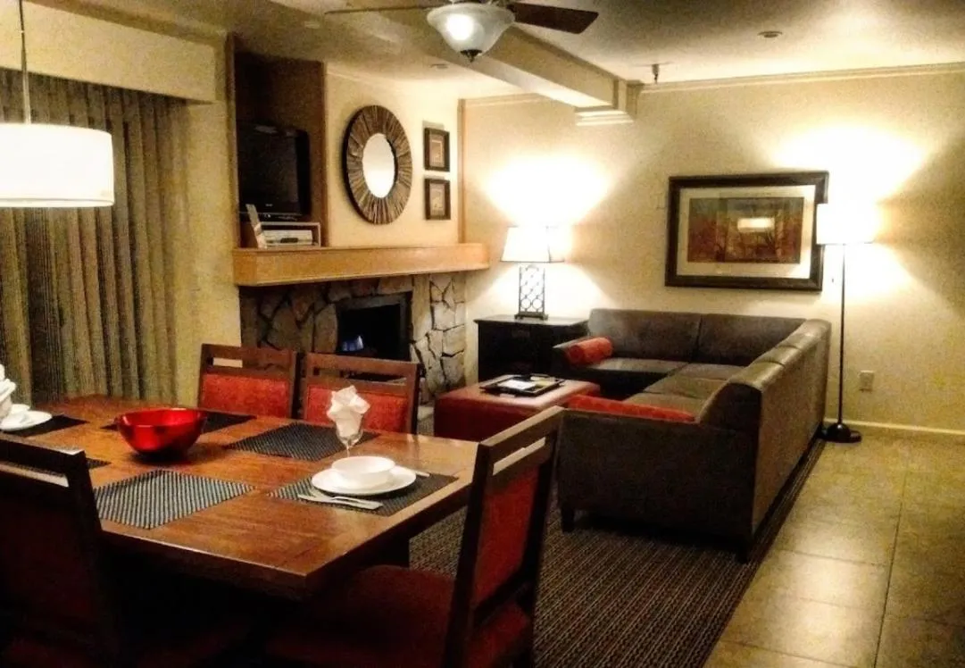 Living room in GetAways at the Lodge at Kingsbury Crossing