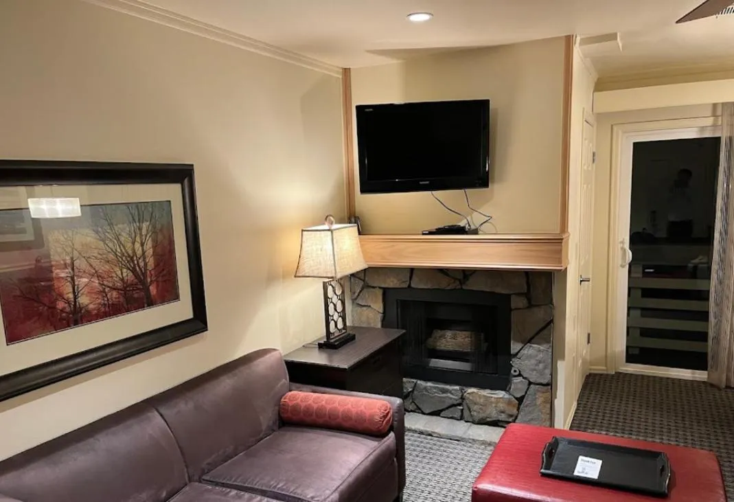 Living room in GetAways at the Lodge at Kingsbury Crossing