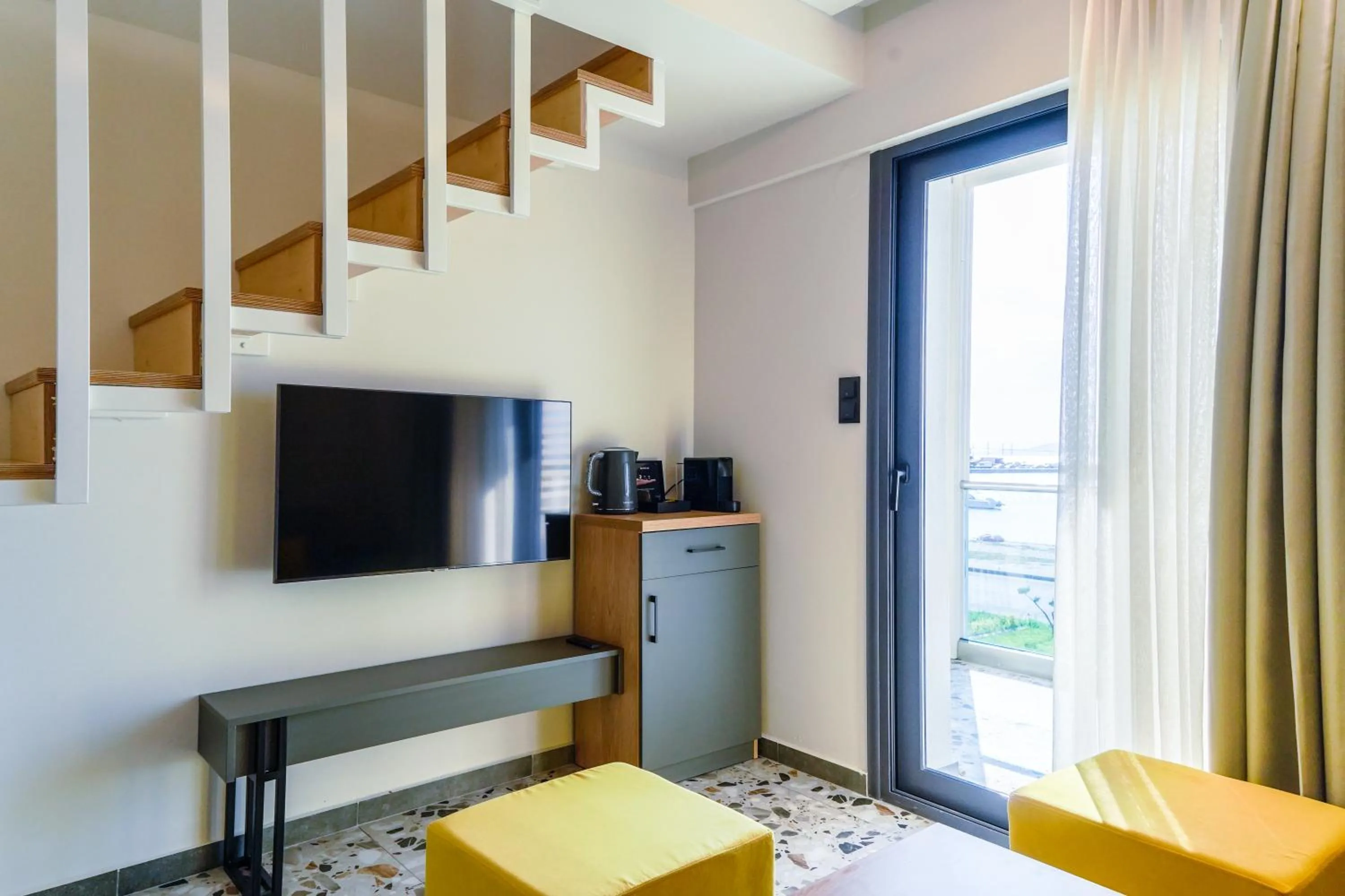 Living room in NERO SEASCAPE SUITES