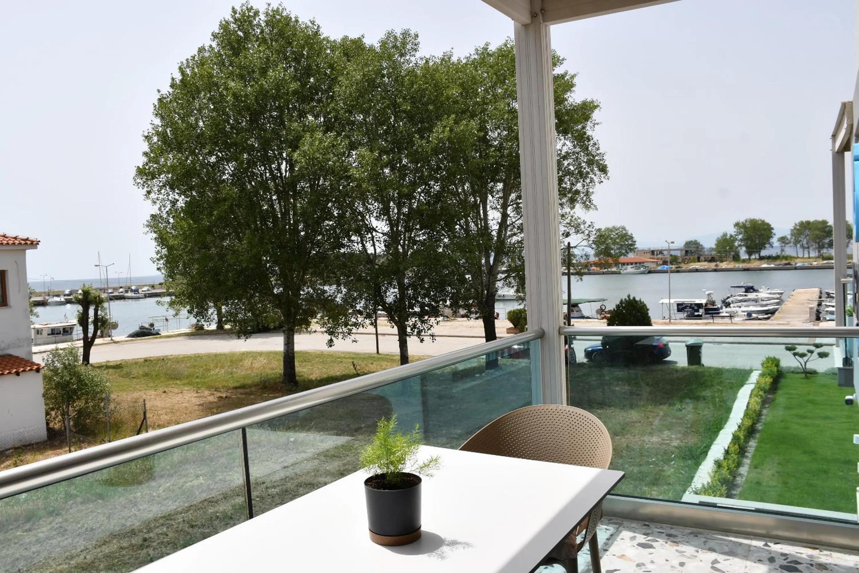 NERO SEASCAPE SUITES