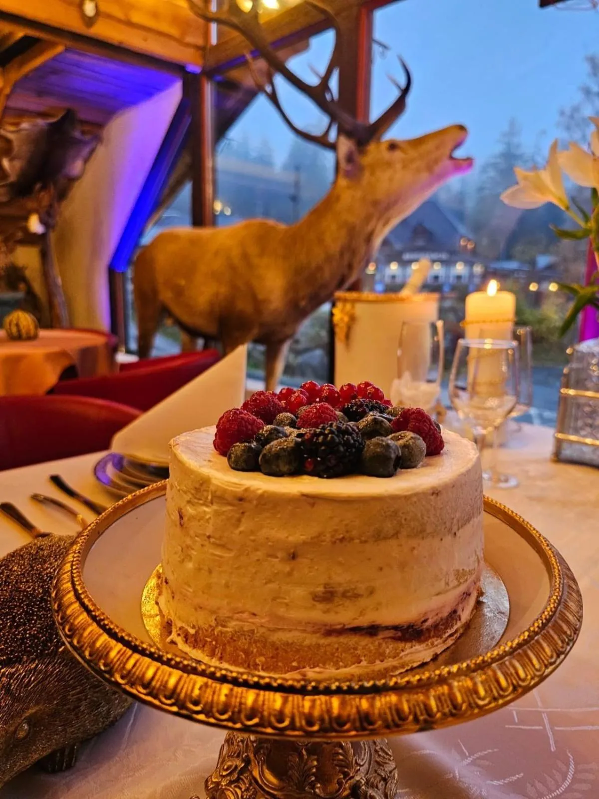 Restaurant/places to eat in Rezydencja Biały Jar