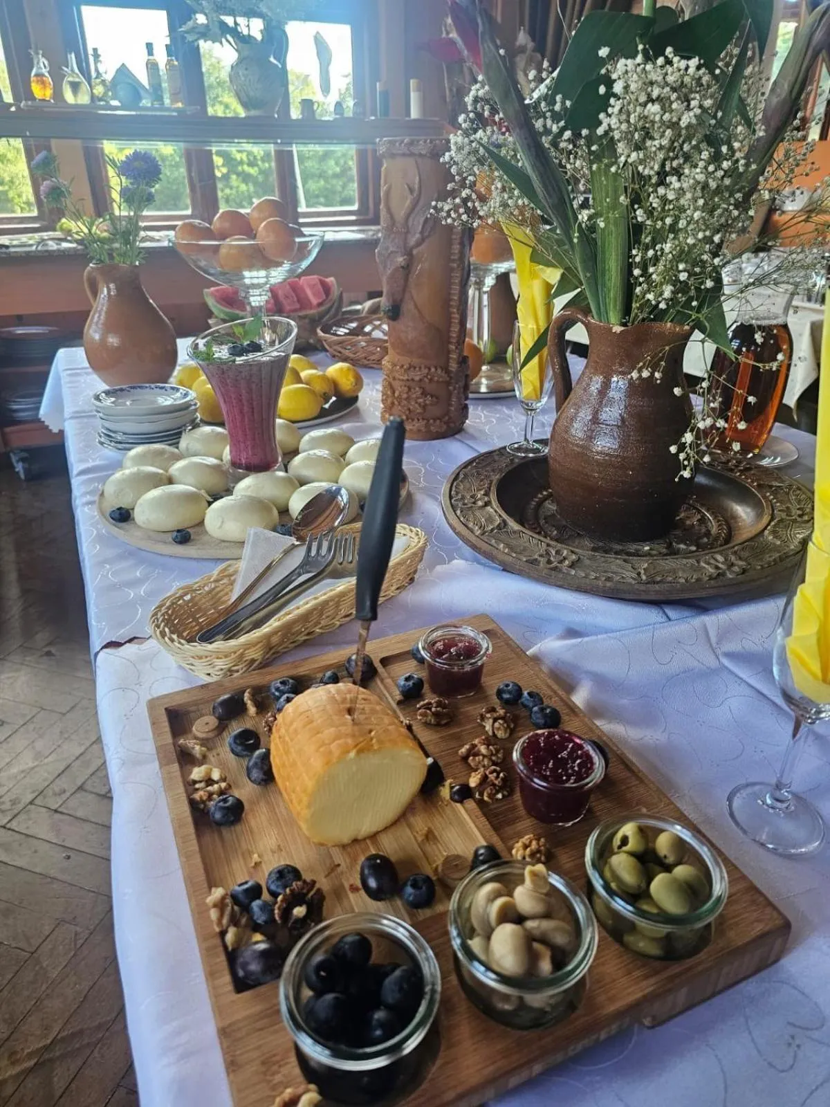 Food and drinks in Rezydencja Biały Jar