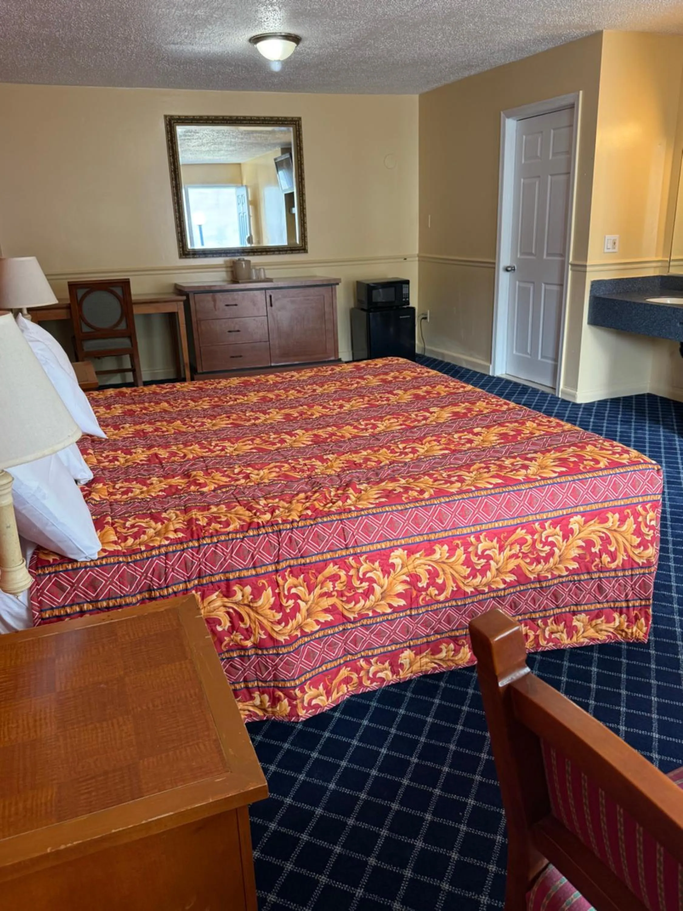 Bed in American Star Inn & Suites Atlantic City