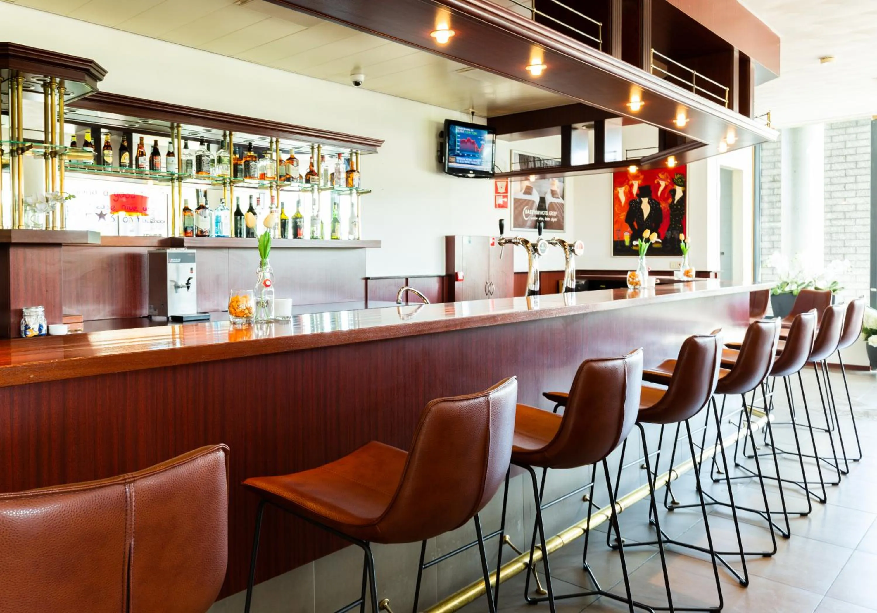 Lounge or bar in Bastion Hotel Barendrecht