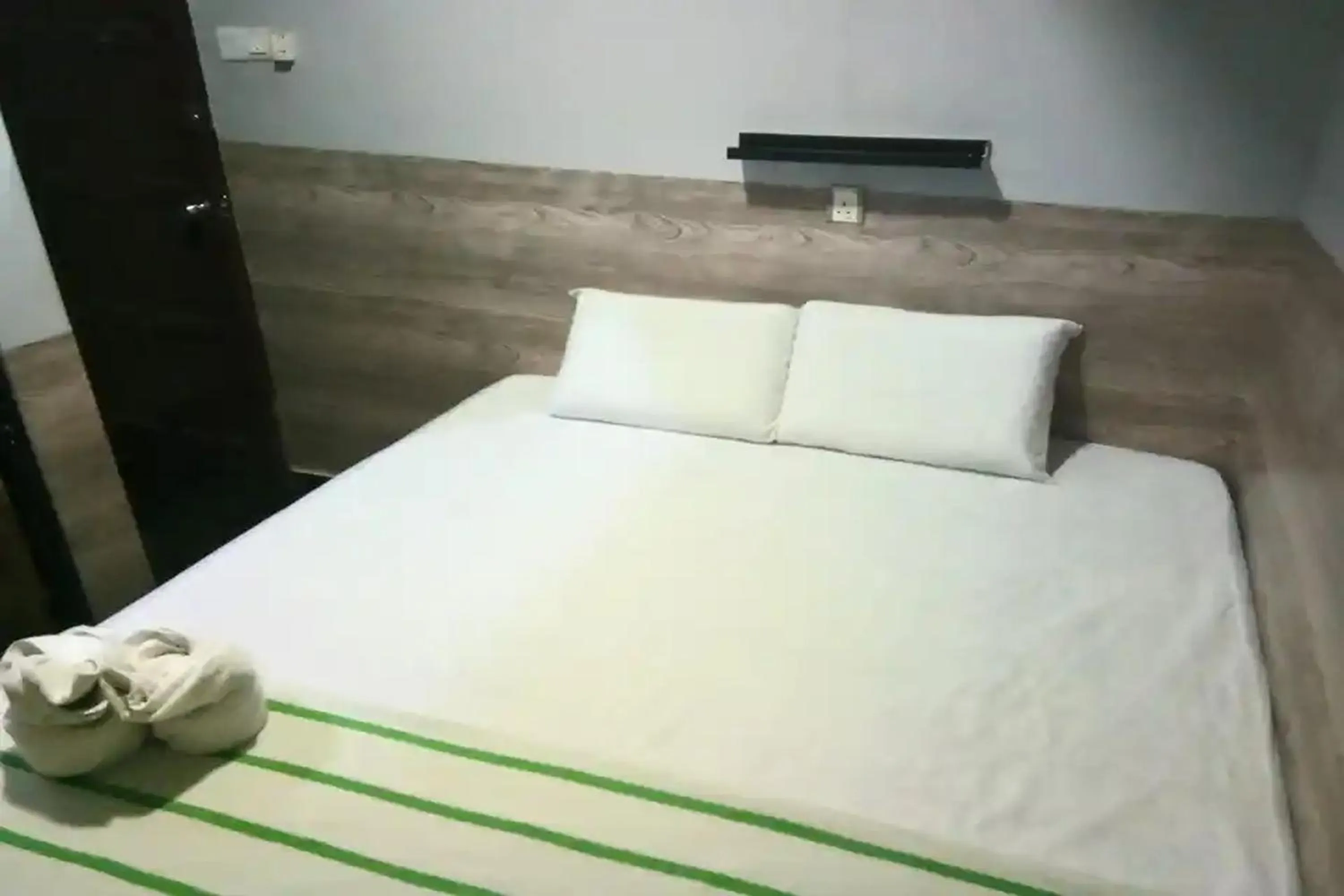 Bed in Healthy Home, Changkat Bukit Bintang