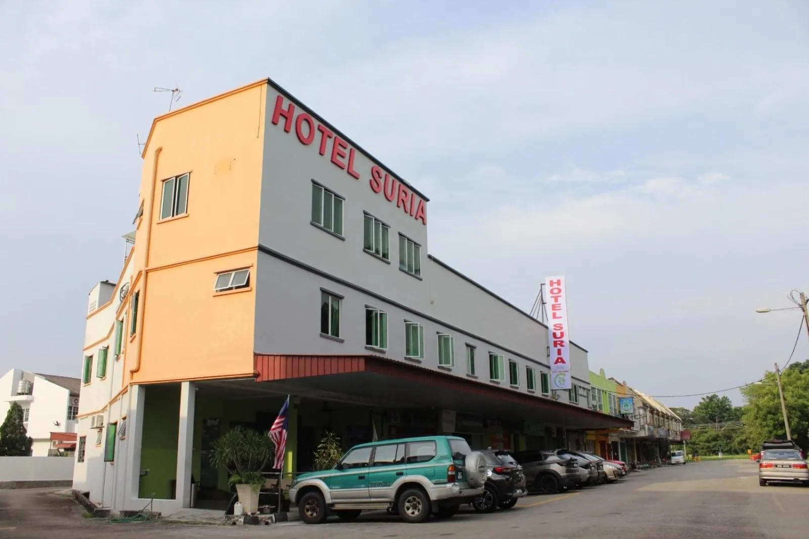 Facade/entrance in JQ Suria Hotel