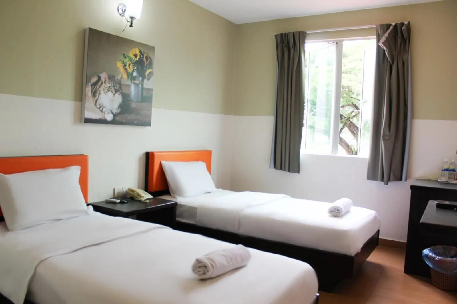 Bedroom, Bed in JQ Suria Hotel