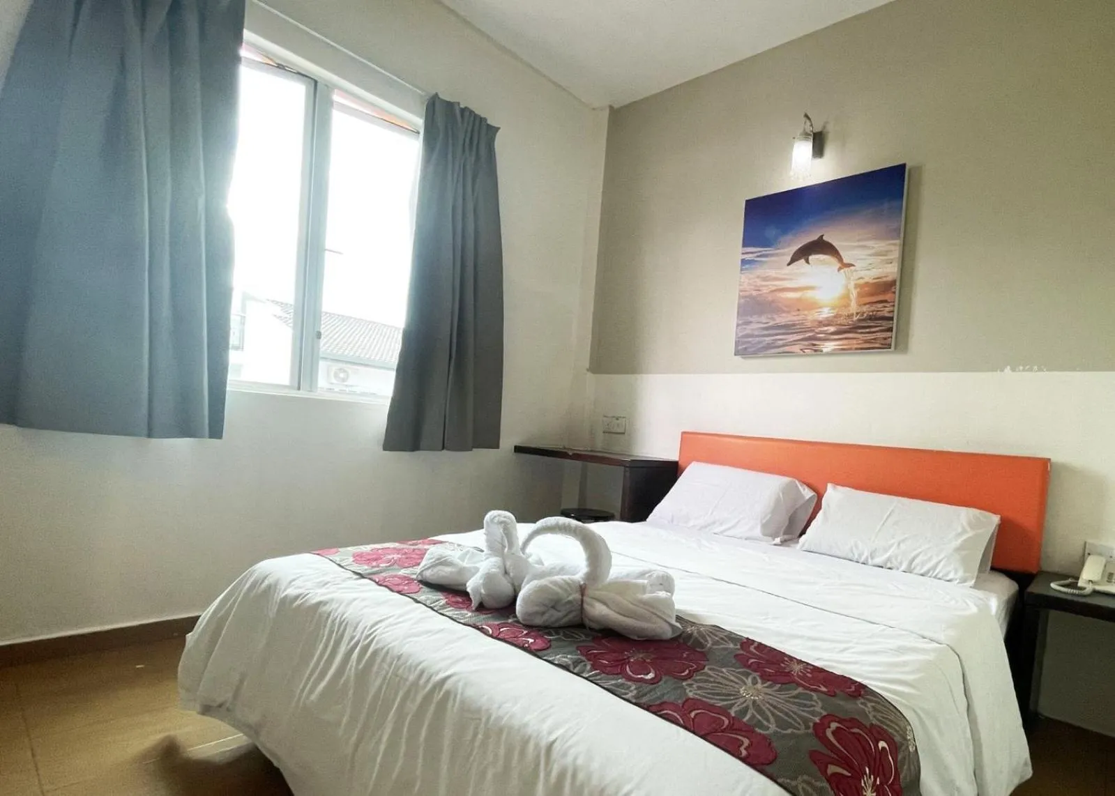 Bedroom, Bed in JQ Suria Hotel