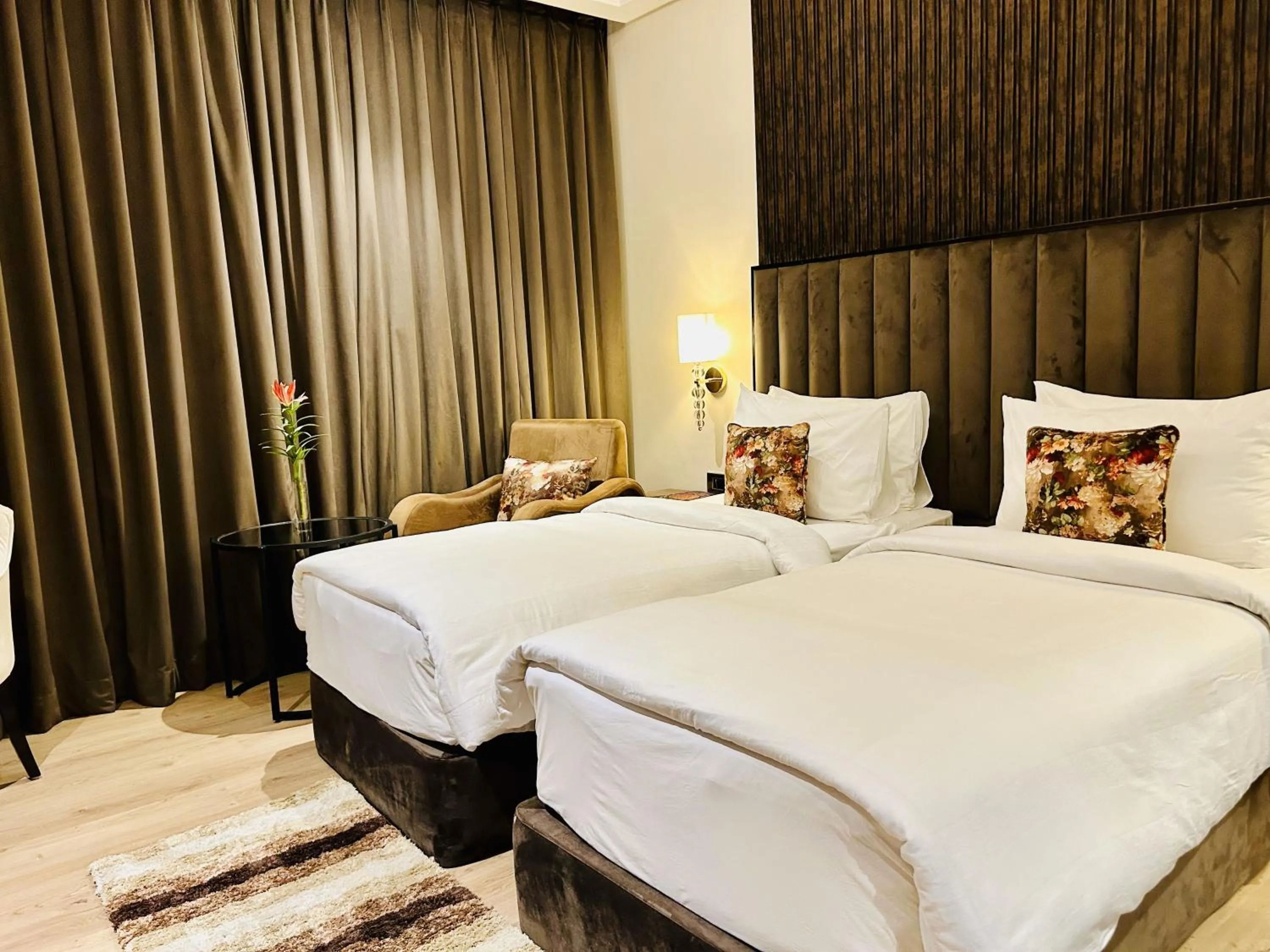 Bedroom, Bed in Fortune Ranjit Vihar, Amritsar - Member ITC Hotels' Group