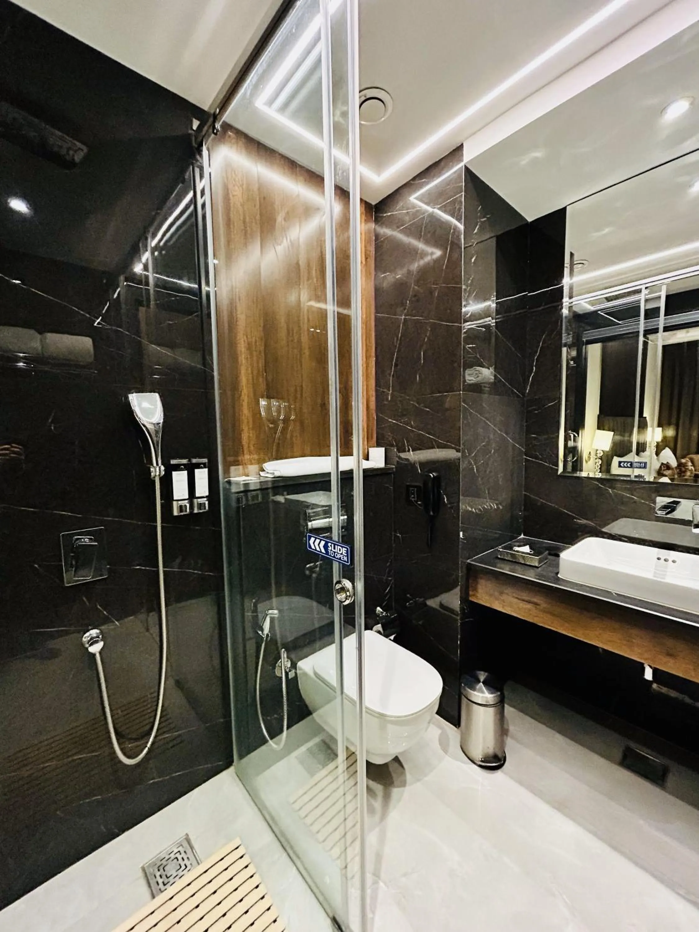 Shower in Fortune Ranjit Vihar, Amritsar - Member ITC Hotels' Group