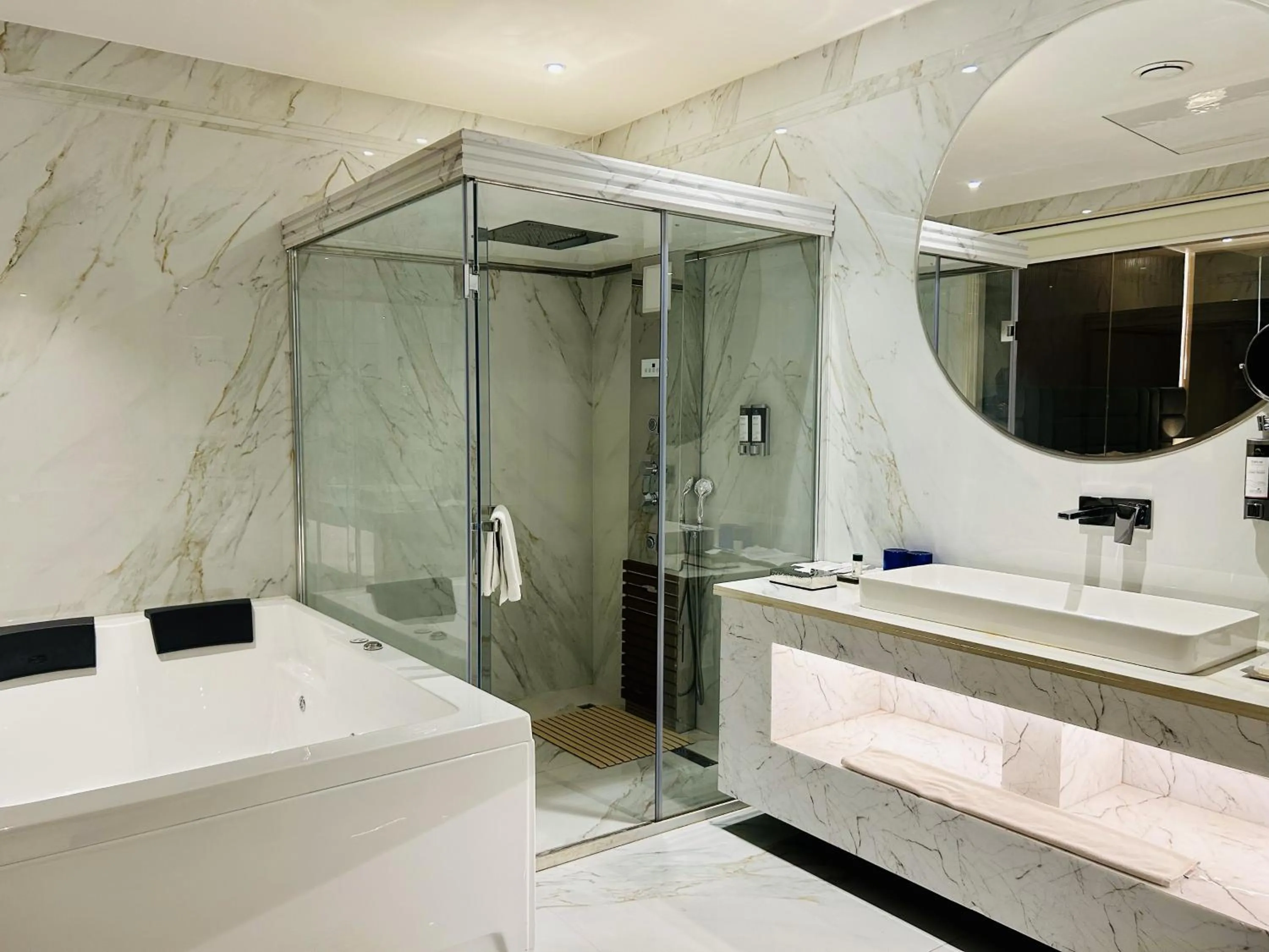 Shower in Fortune Ranjit Vihar, Amritsar - Member ITC Hotels' Group