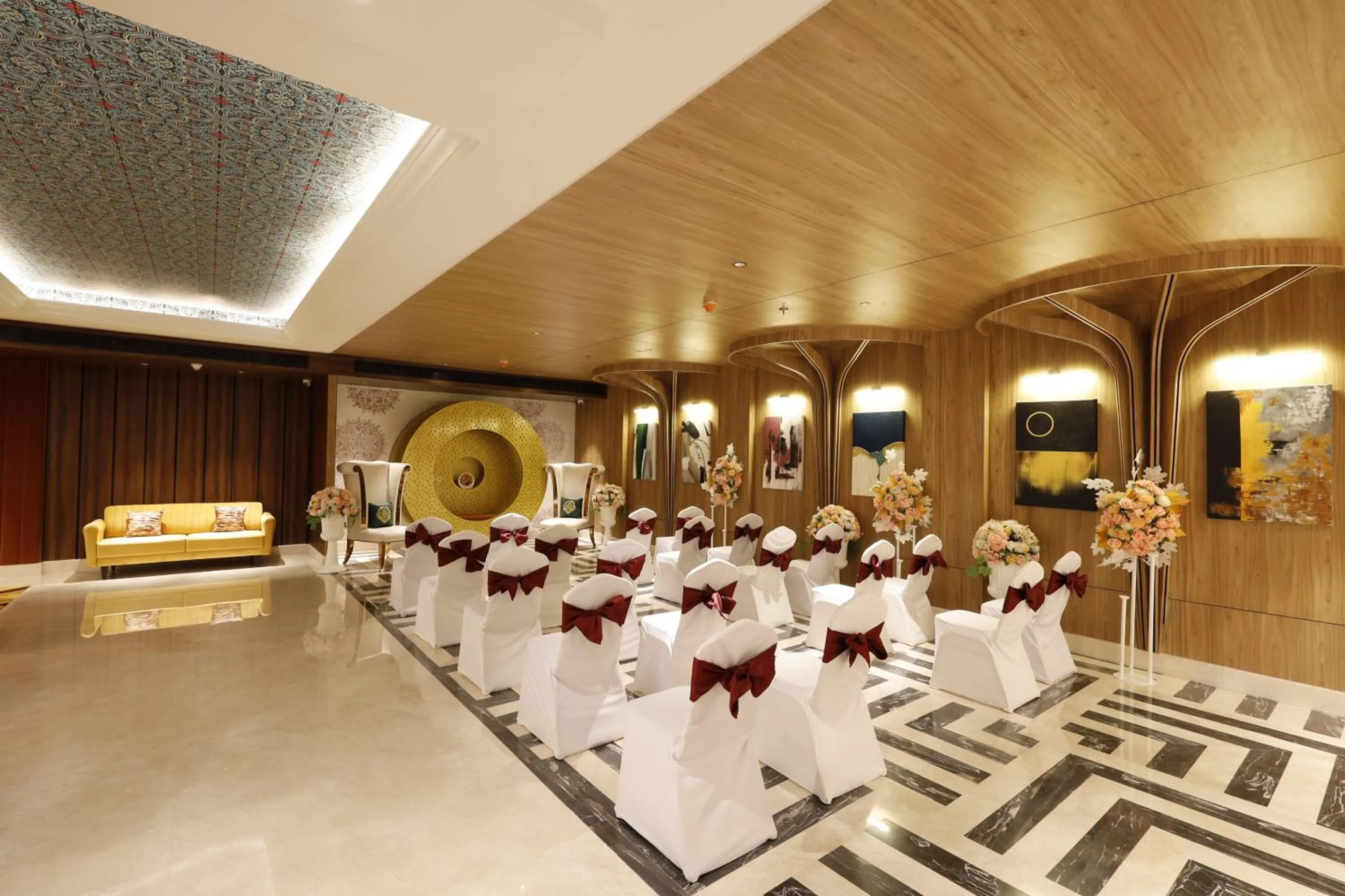 Seating area in Fortune Ranjit Vihar, Amritsar - Member ITC Hotels' Group