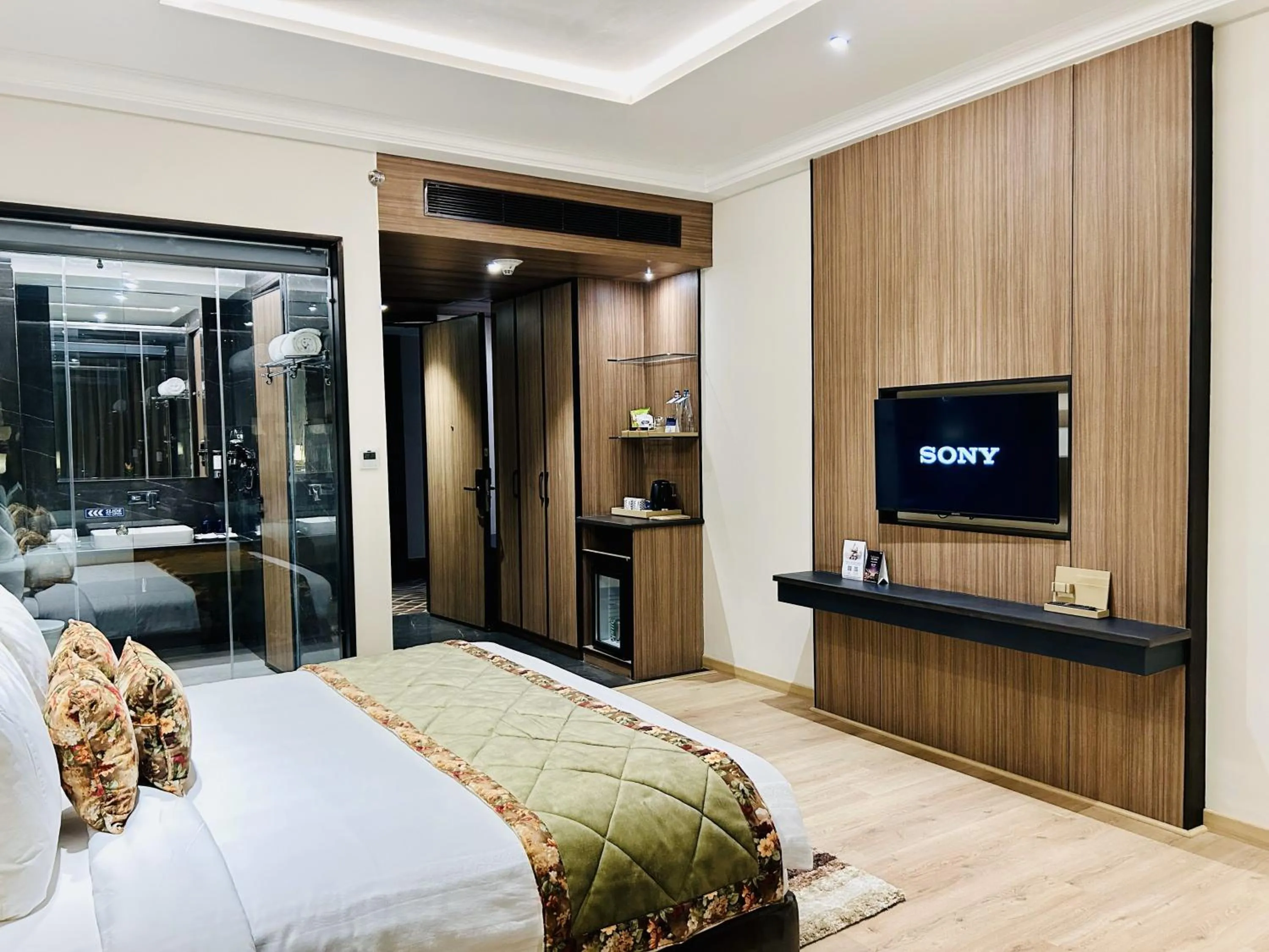 Bedroom, Bed in Fortune Ranjit Vihar, Amritsar - Member ITC Hotels' Group