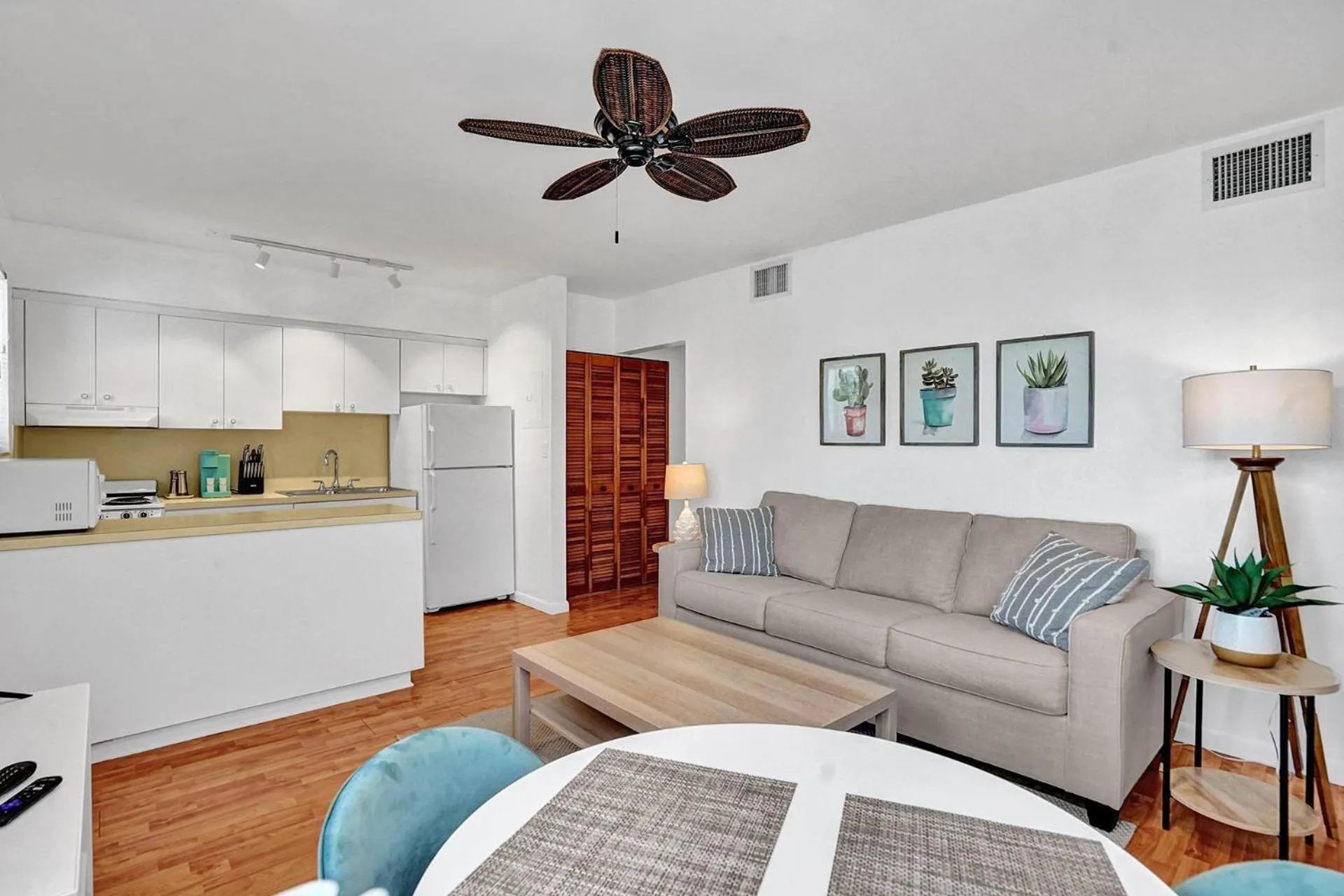 Suite #1 - Marine Villas Hollywood - 1 Bedroom