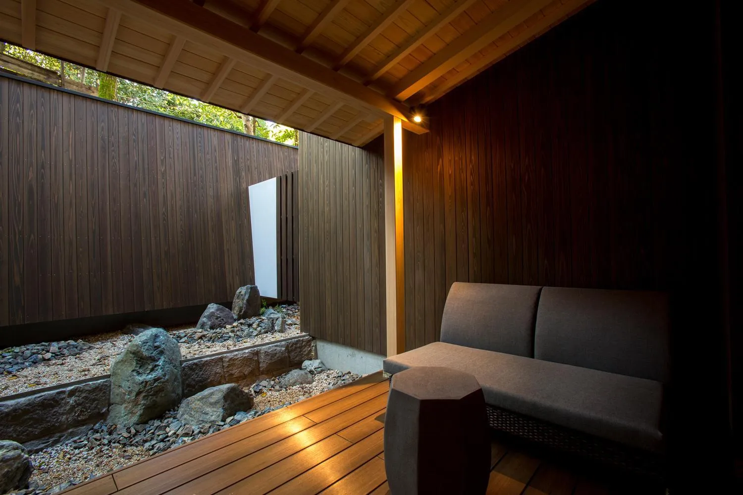 Photo of the whole room in Hotel Yuraku Kyo-yasaka