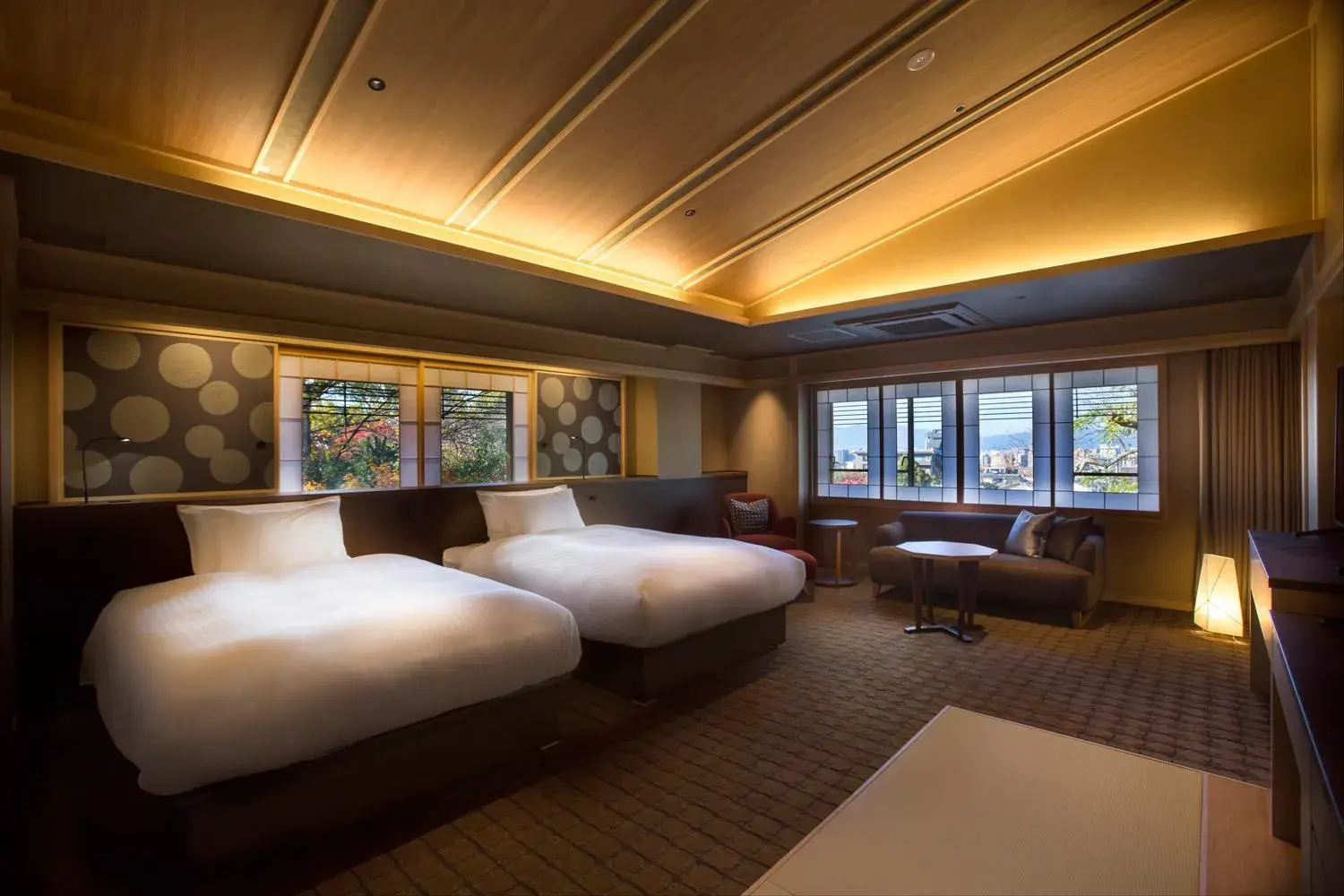 Twin Room TYPE A - single occupancy - Non-Smoking (3rd Floor) in Hotel Yuraku Kyo-yasaka Twin Room TYPE A - single occupancy - Non-Smoking (3rd Floor) in Hotel Yuraku Kyo-yasaka