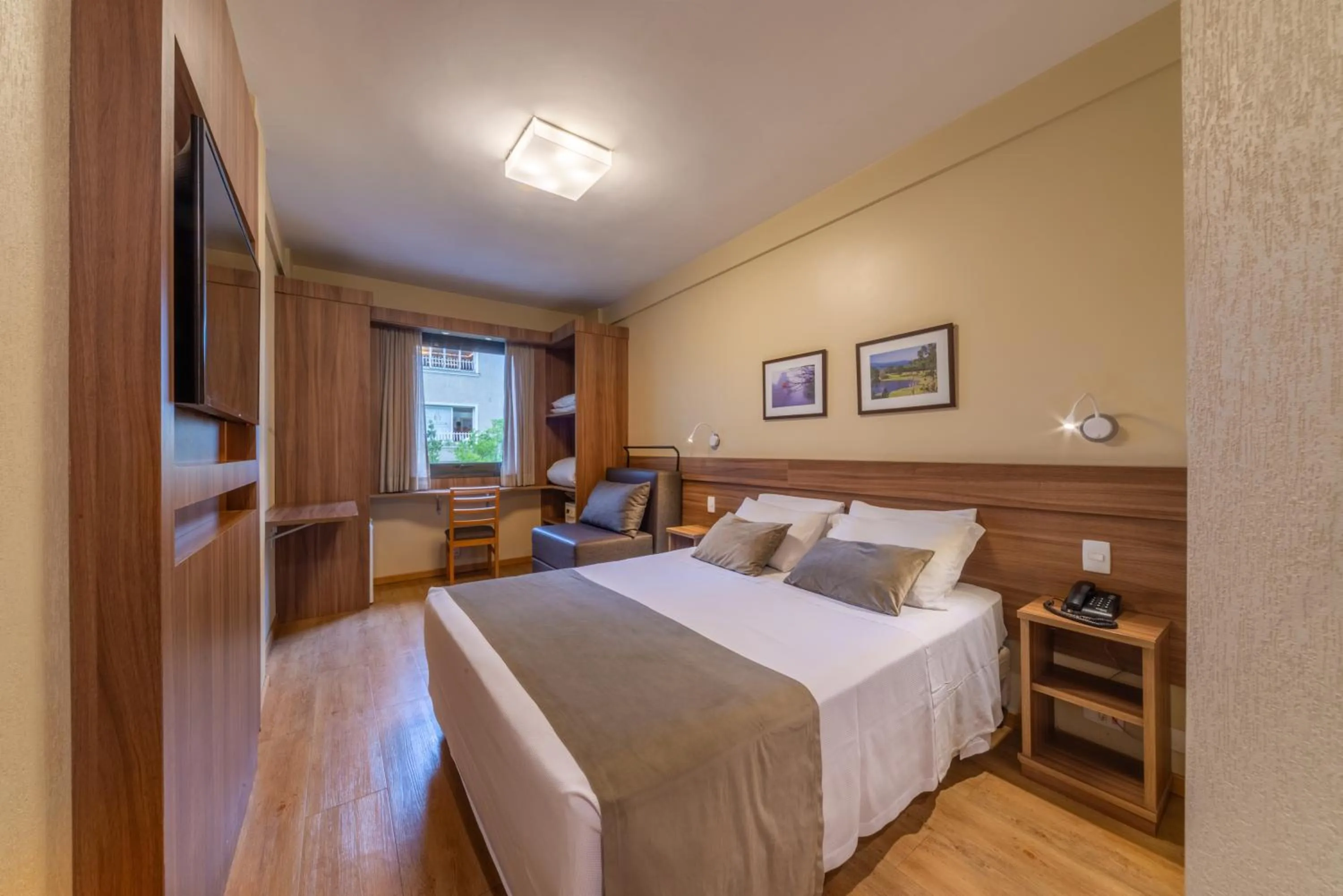 Bedroom, Bed in Hotel Laghetto Viale