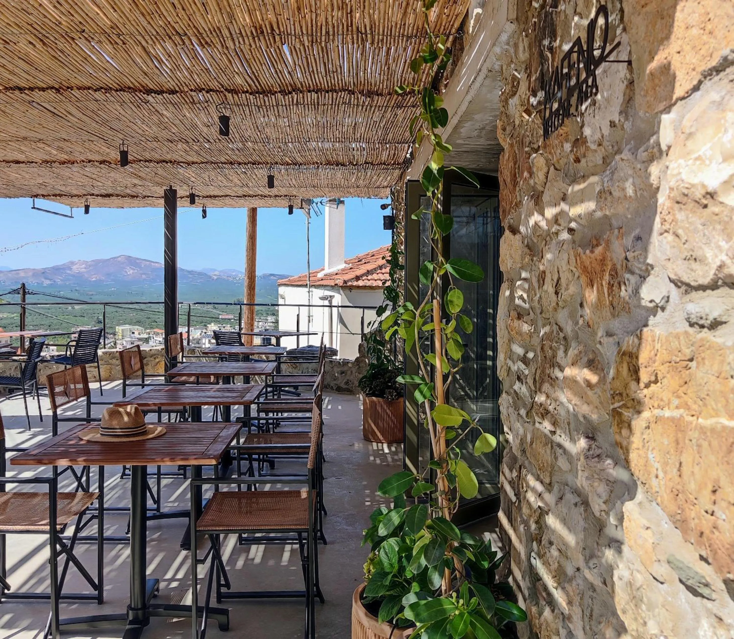 Restaurant/places to eat in Pyrgi Cretan Living & Spa